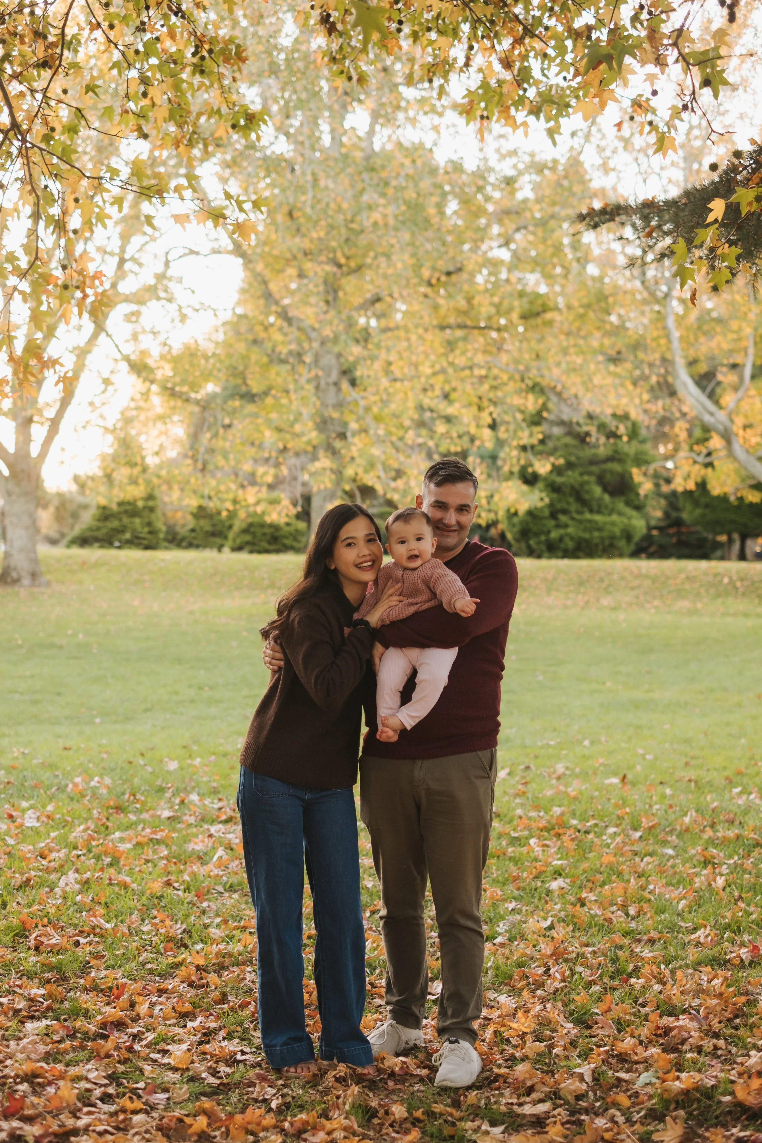Best colours to wear for an outdoor Photoshoot. With examples. Tips from an Auckland &amp; Christchurch based Family Photographer
