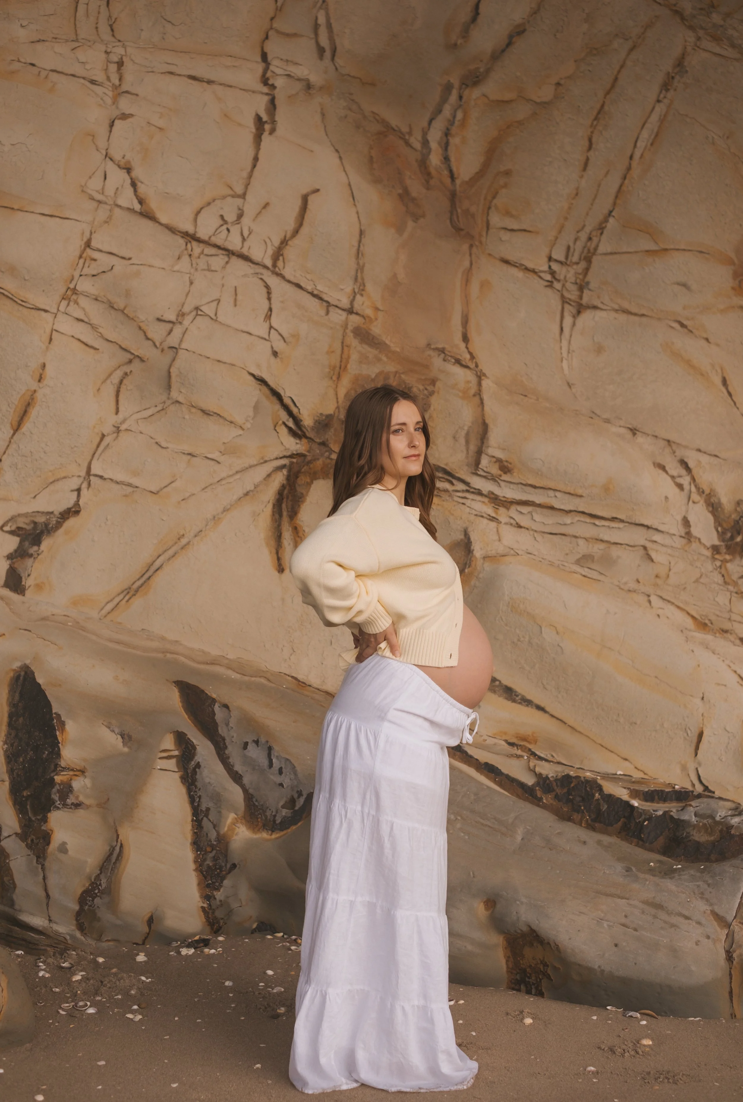 Celebrate your pregnancy, family milestones or engagement with natural, timeless portraits in Auckland and Christchurch. 