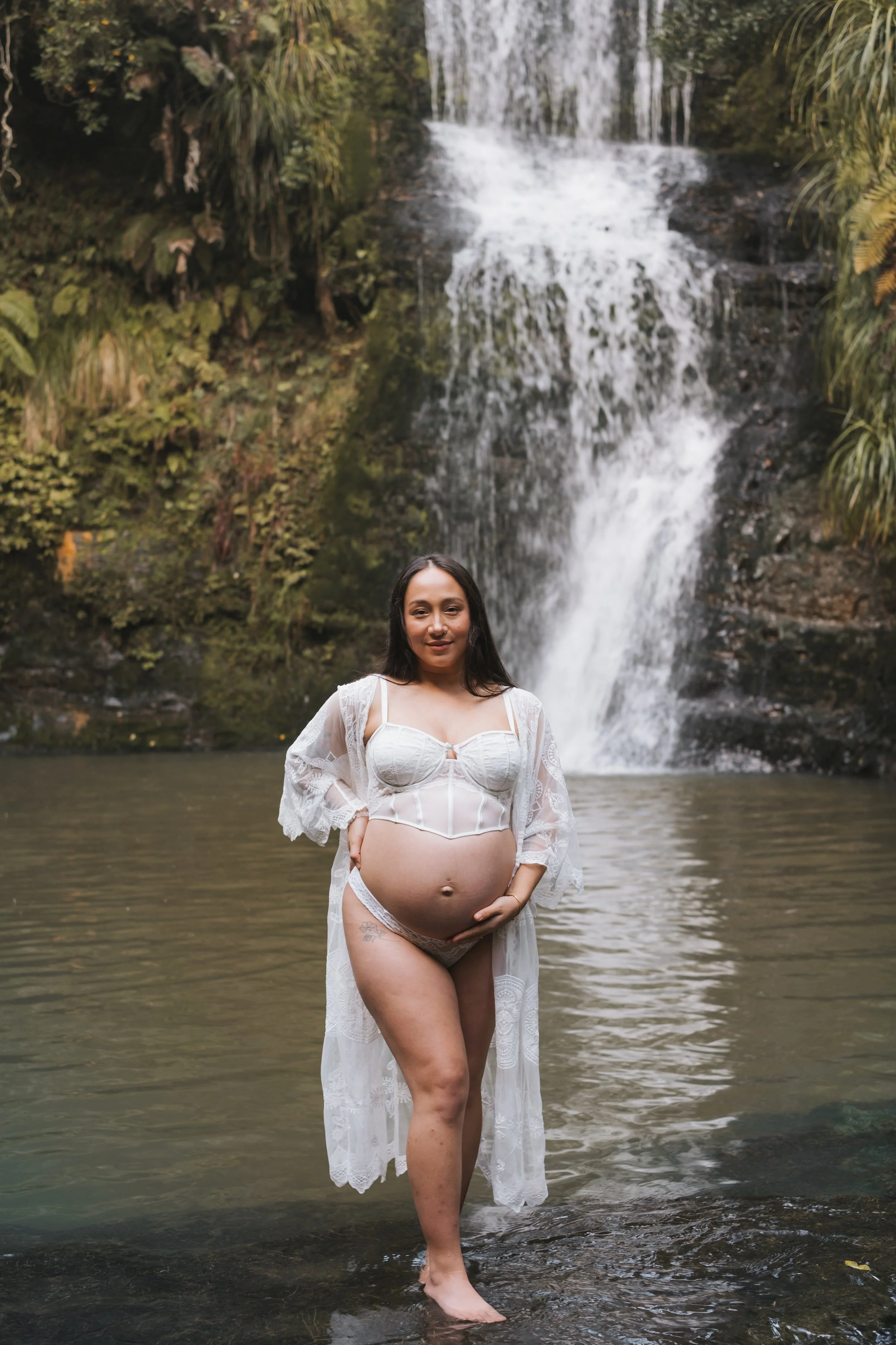 Natural maternity photography In Auckland and Christchurch. 