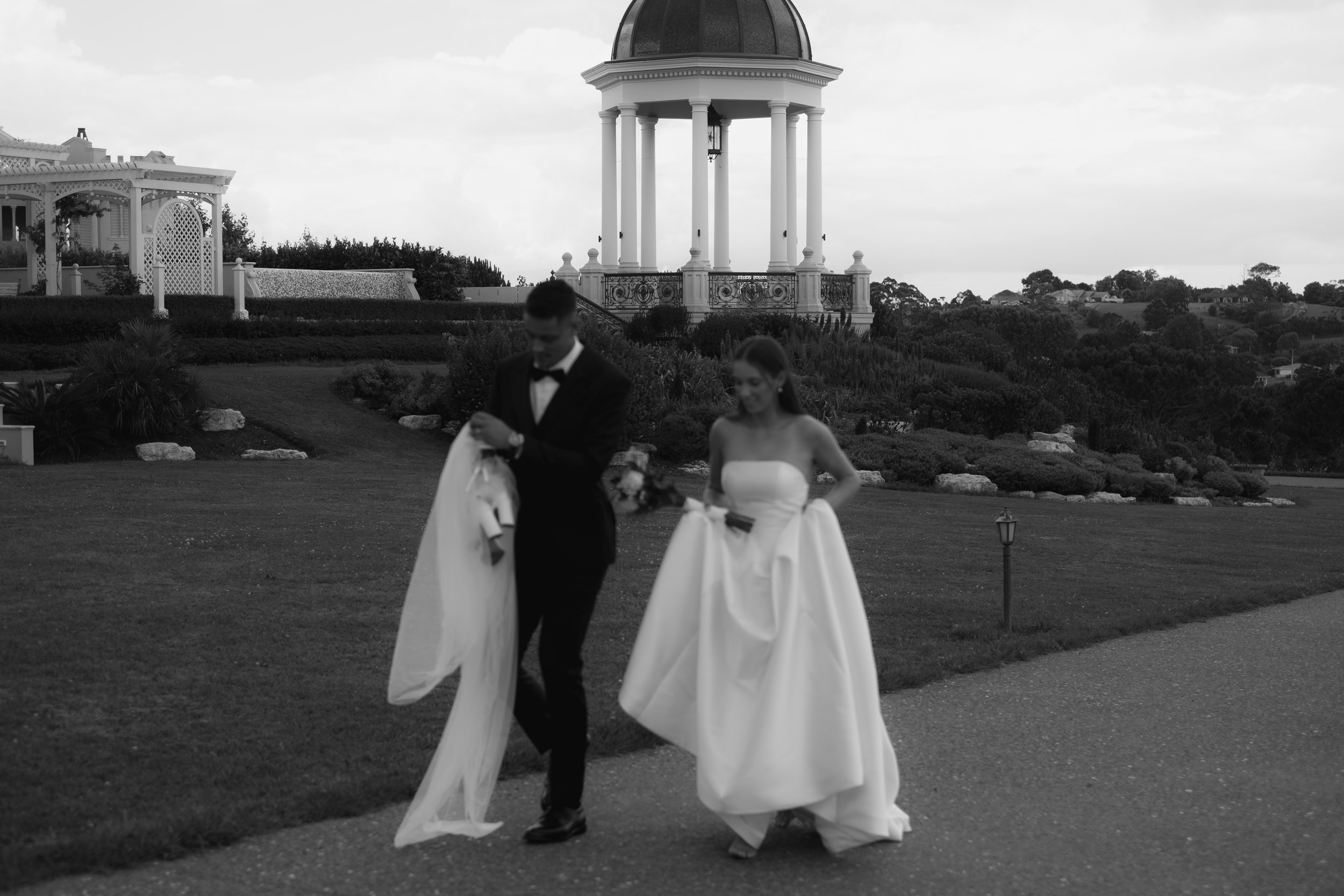 New Zealand elopement photographer.jpg
