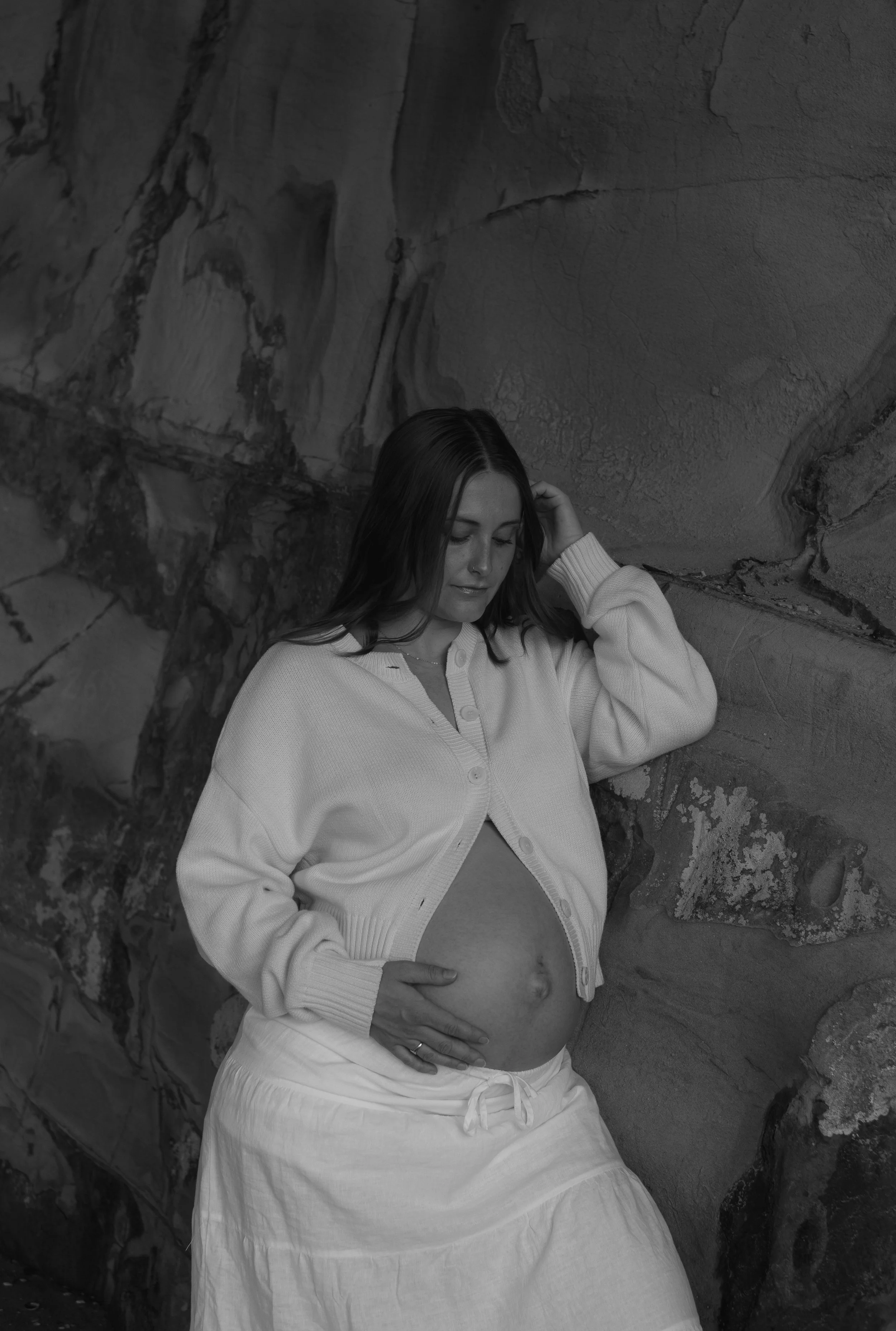 Celebrate your pregnancy, family milestones or engagement with natural, timeless portraits in Auckland and Christchurch. 