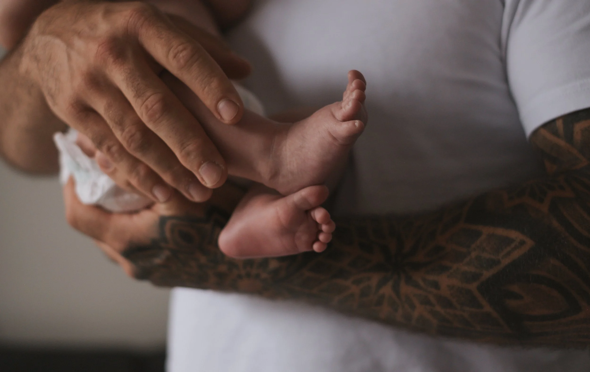 natural in home newborn sessions in Auckland and Christchurch 