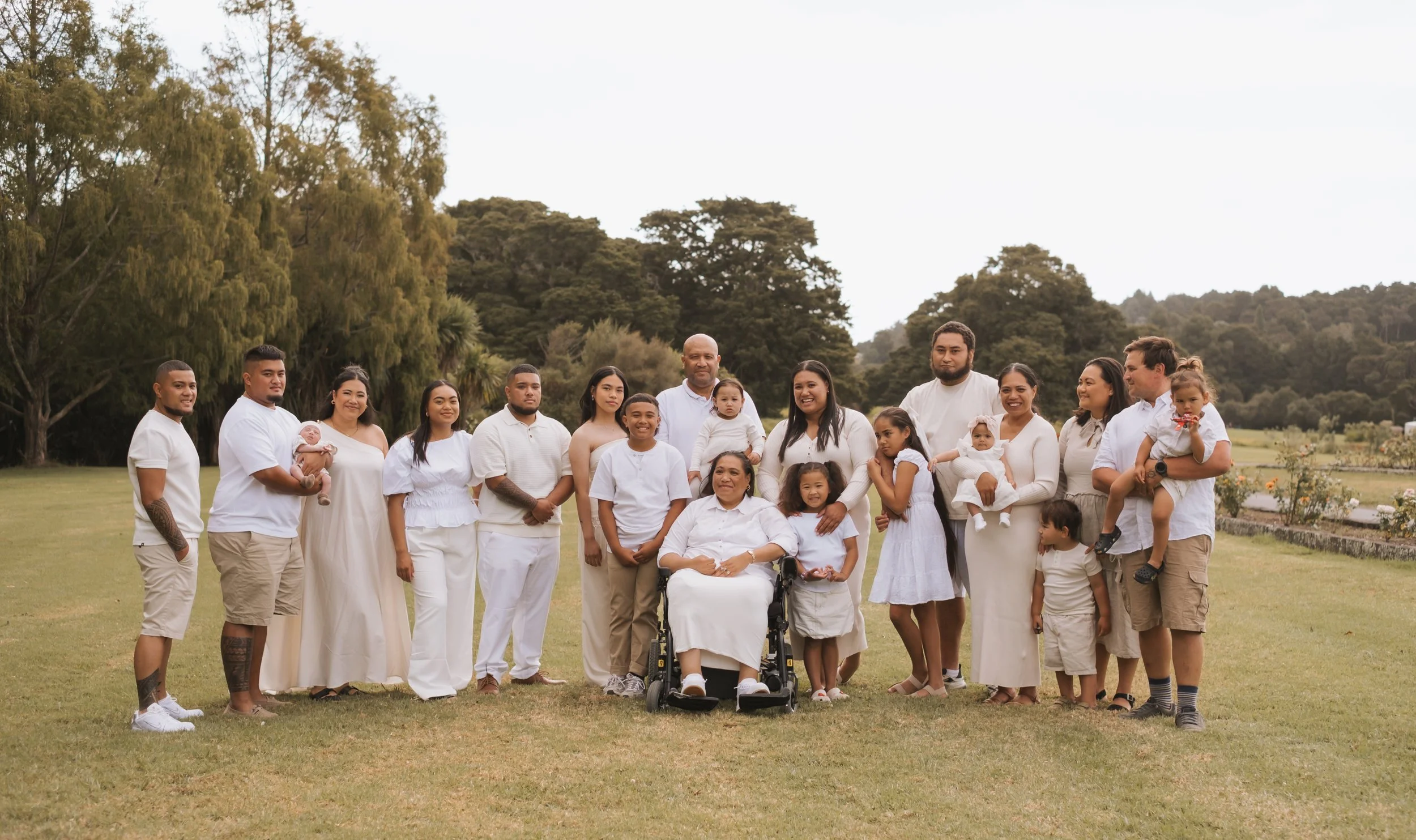extended family photos in Auckland and Christchurch with warm tones.jpg