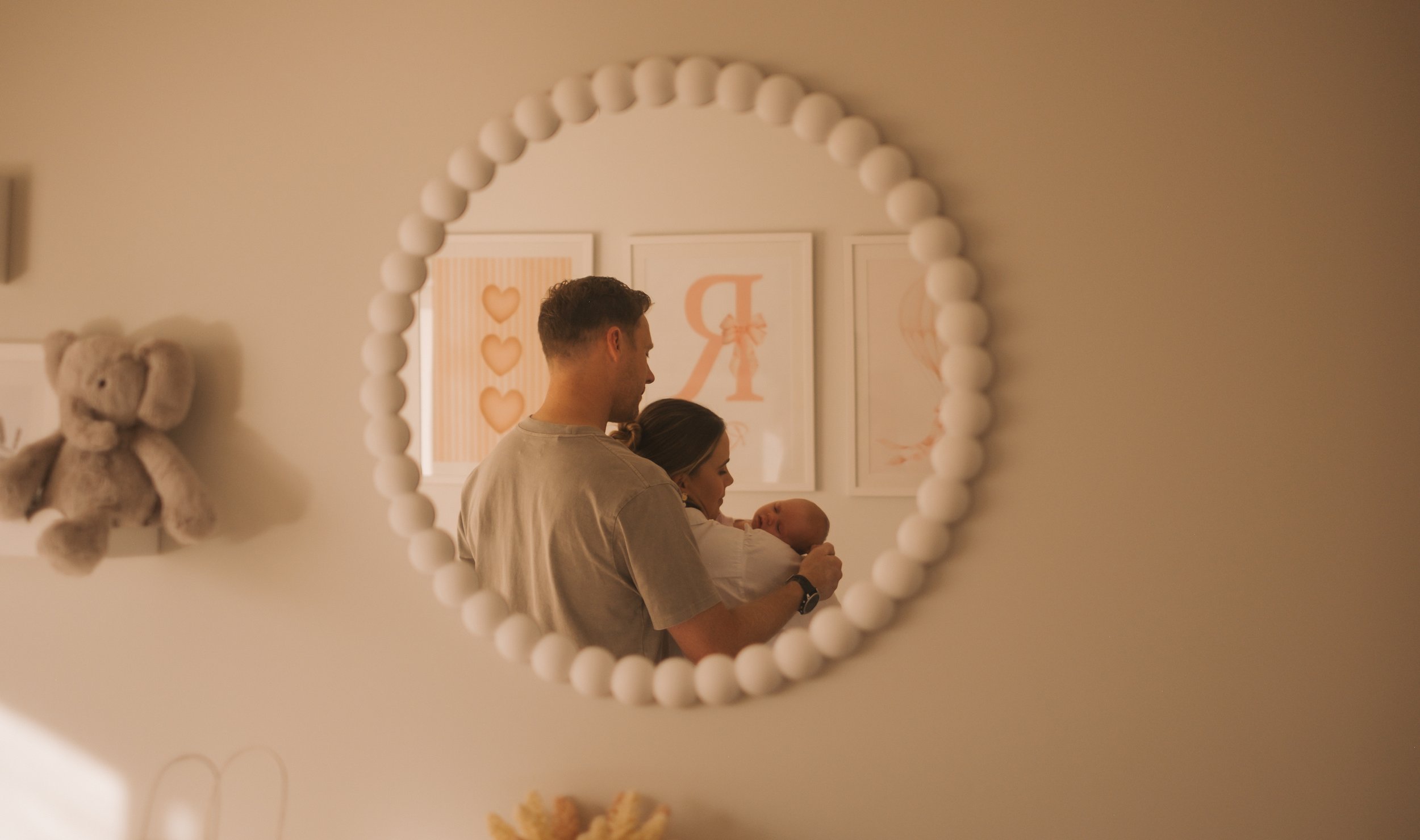 natural in home newborn sessions in Auckland and Christchurch 