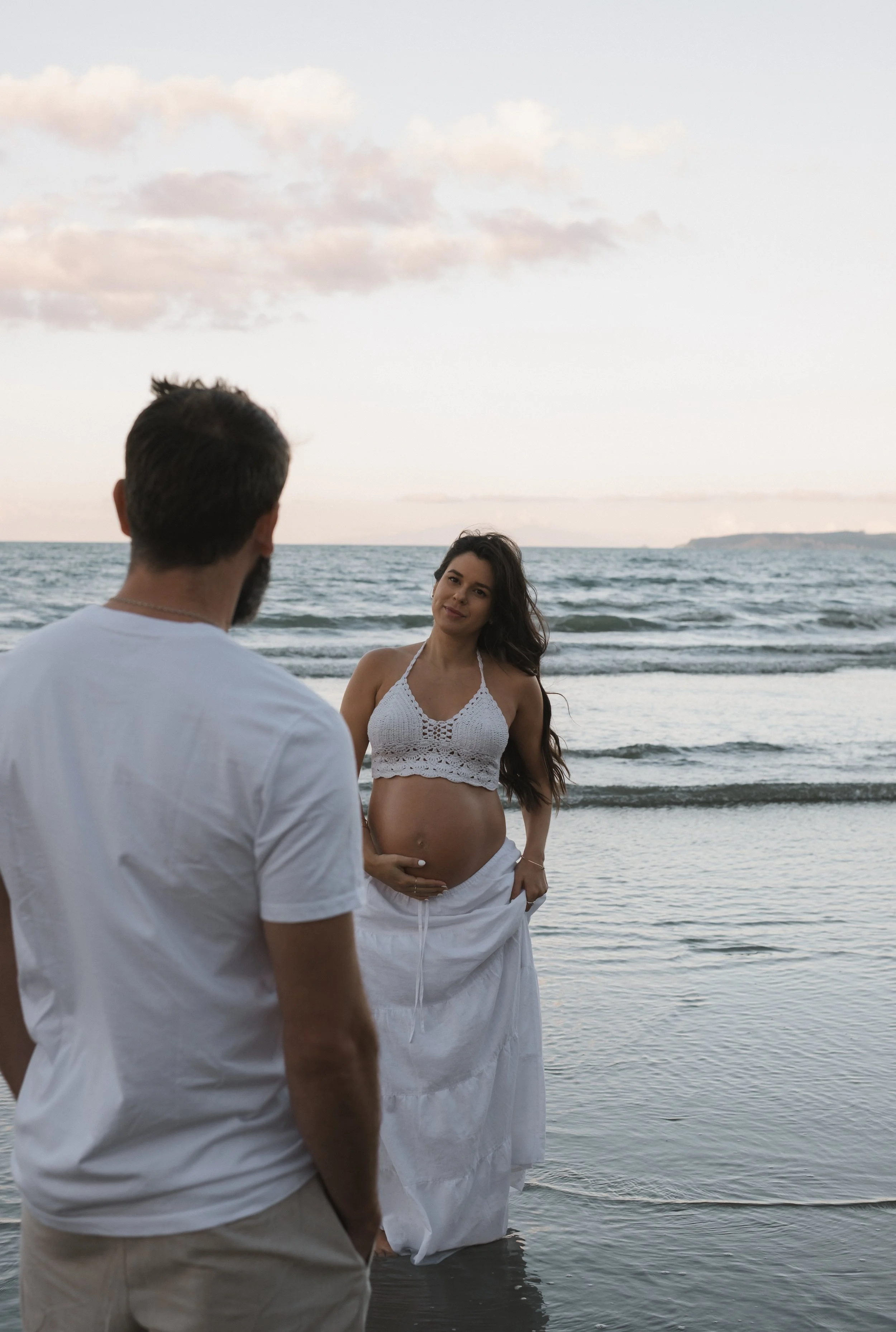 sunset maternity photoshoot in Auckland and Christchurch New Zealand 