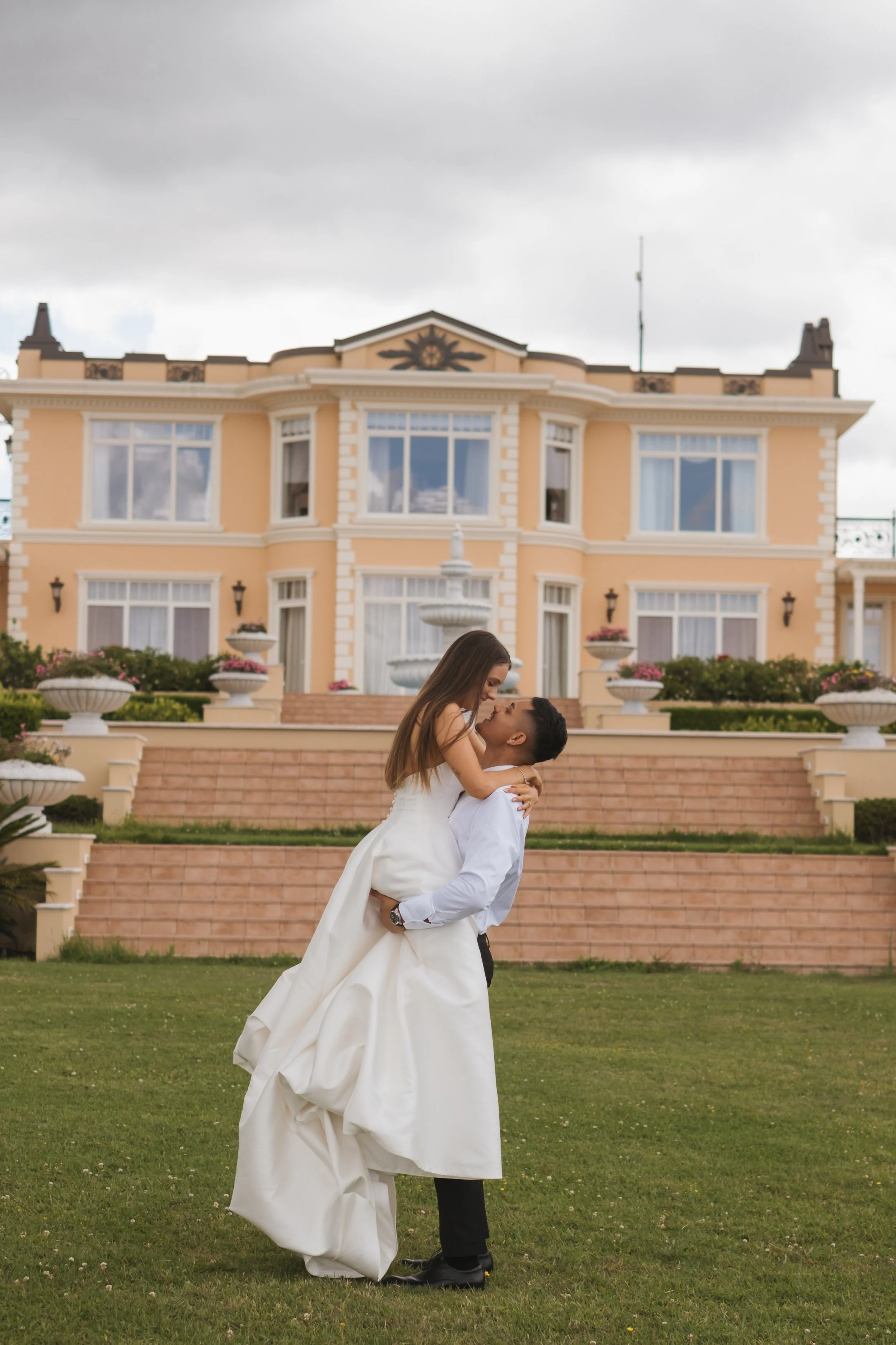 New Zealand elopement photographer.jpg