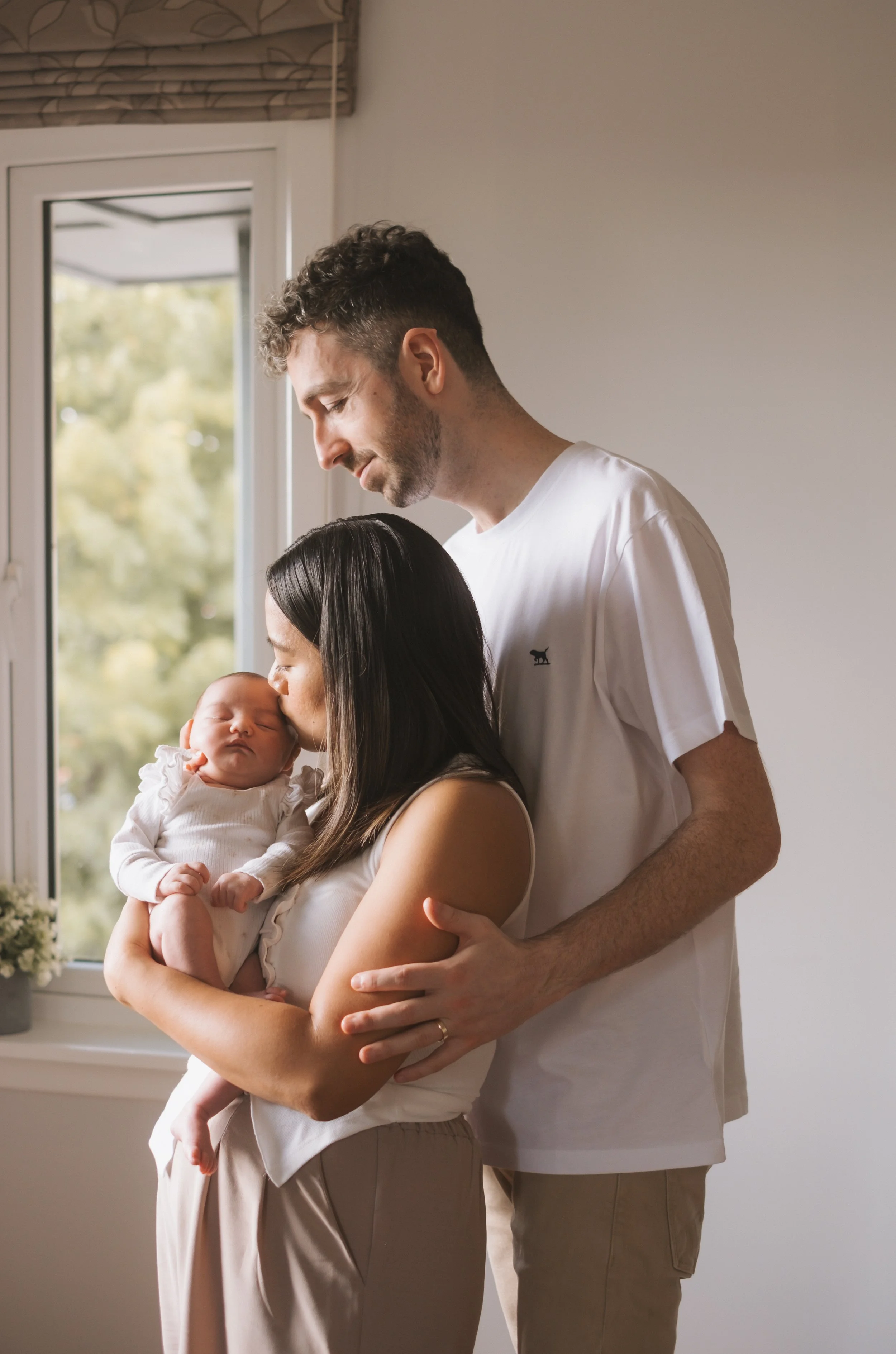 natural in home newborn sessions in Auckland and Christchurch 