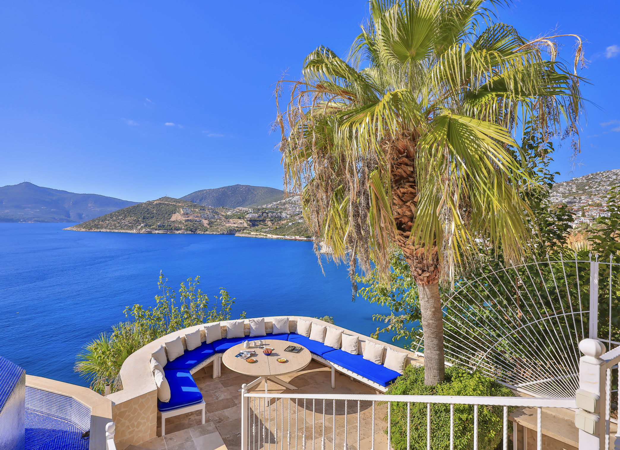 Professional marketing, creative services, and photography for hospitality, e-commerce, property, construction. high-quality visual content, including product photography, property and real estate photography, construction project photos in Melbourne