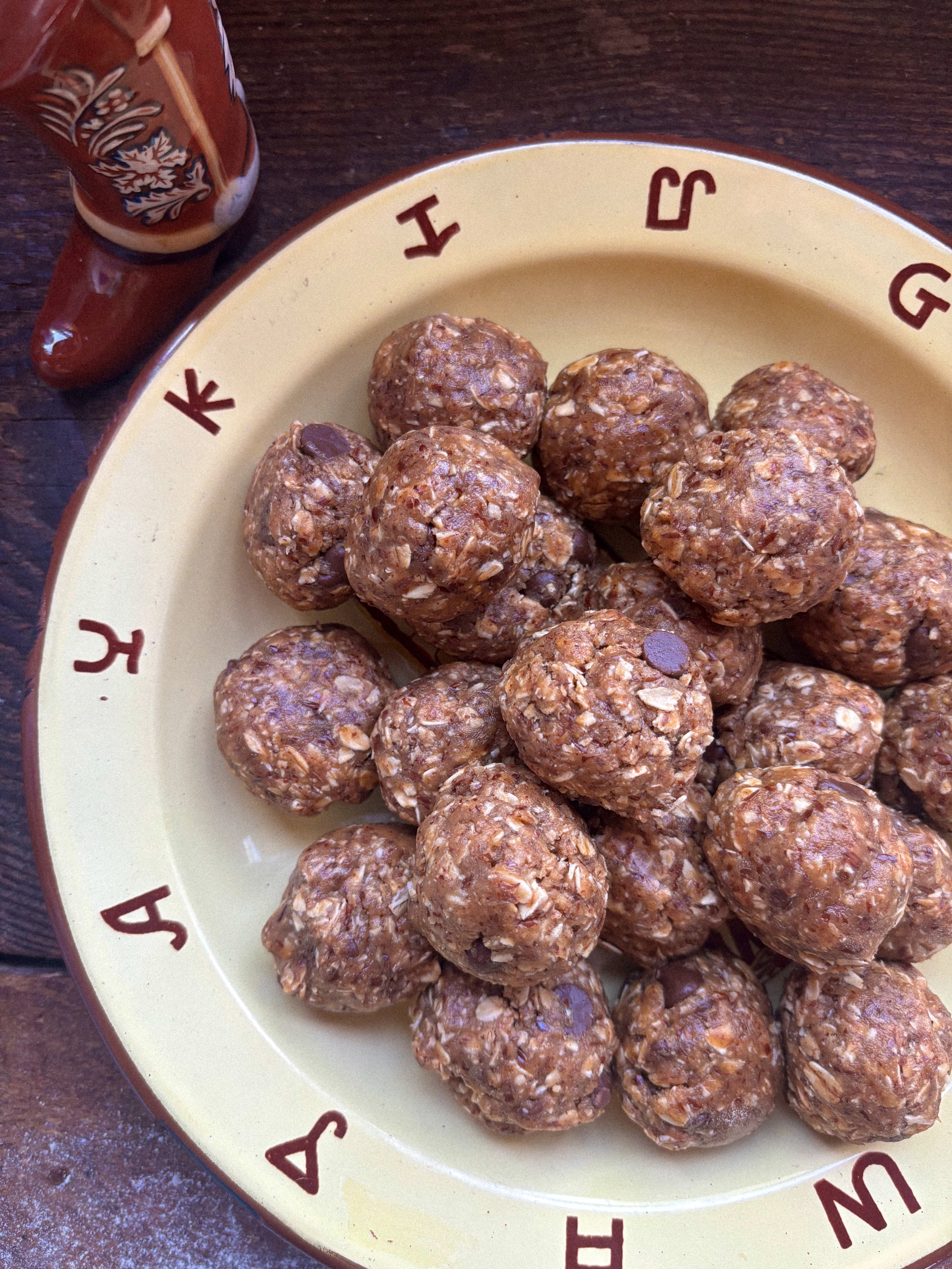 No-Bake Buckaroo Bites