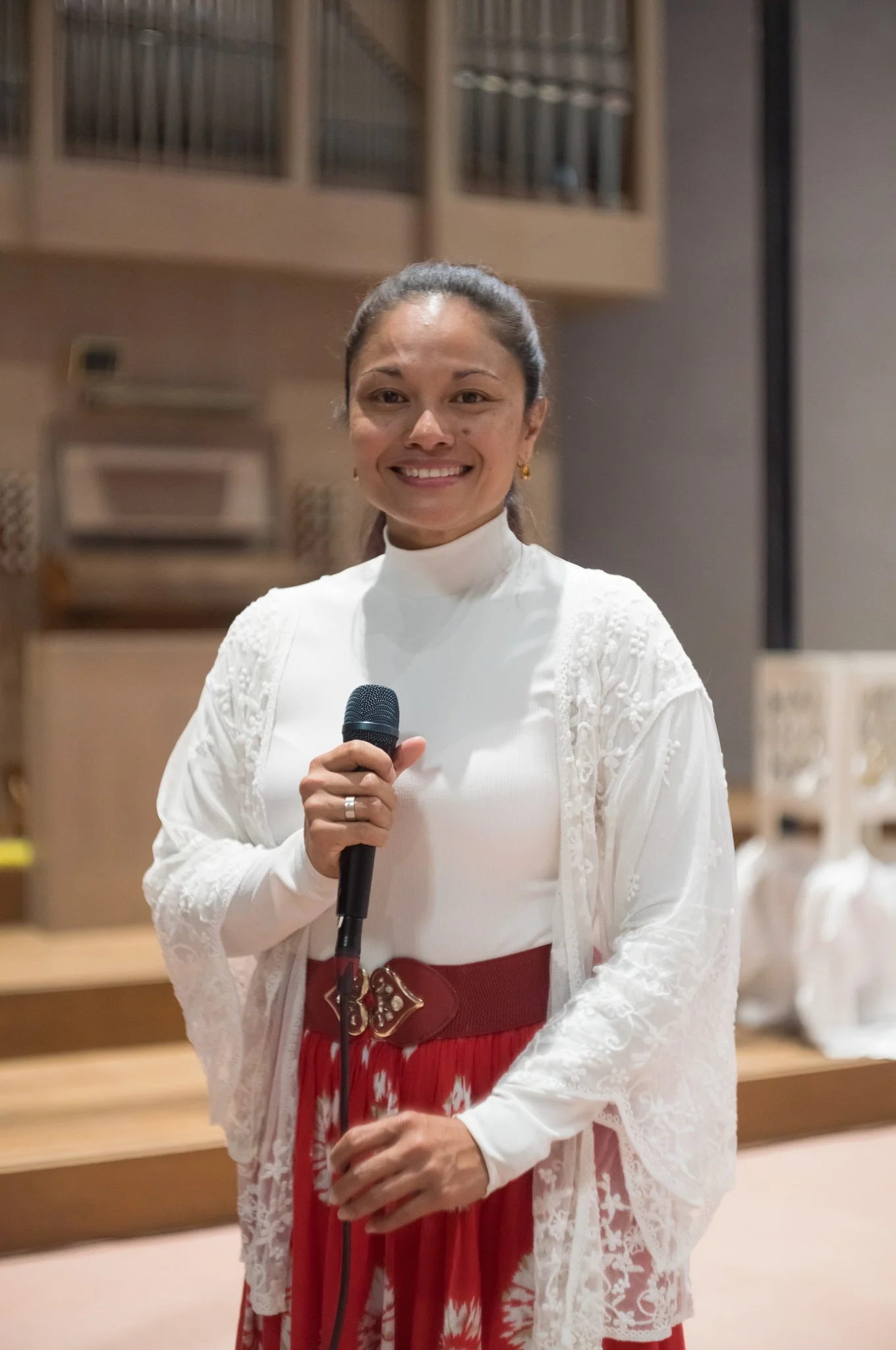 Live-Gesang von Tasha Jay an der Piuskirche in Meggen, Luzern
