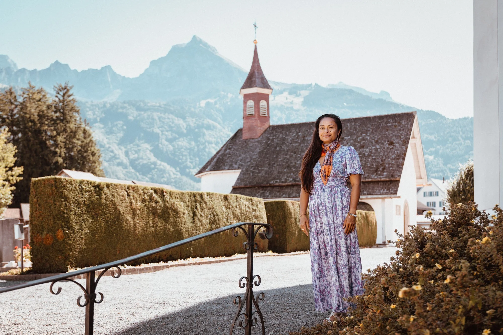 Getting Married in Switzerland? What a Wedding Singer Costs and How It Works