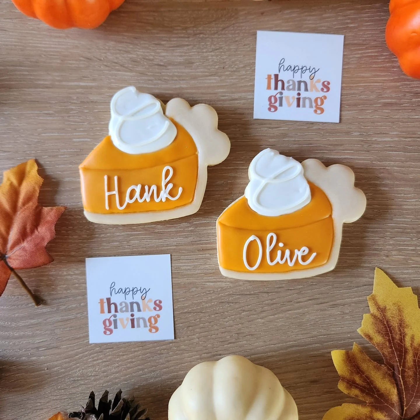 Get your personalized pumpkin pie name tags for Thanksgiving dinner!! Orders close on Tuesday! 

#thanksgivingcookies #personalizedcookies #thankful #pumpkinpiecookies #clevelandcookies #bayvillagecookies #bakingbaysweeter #peckyeah #peckbakingco