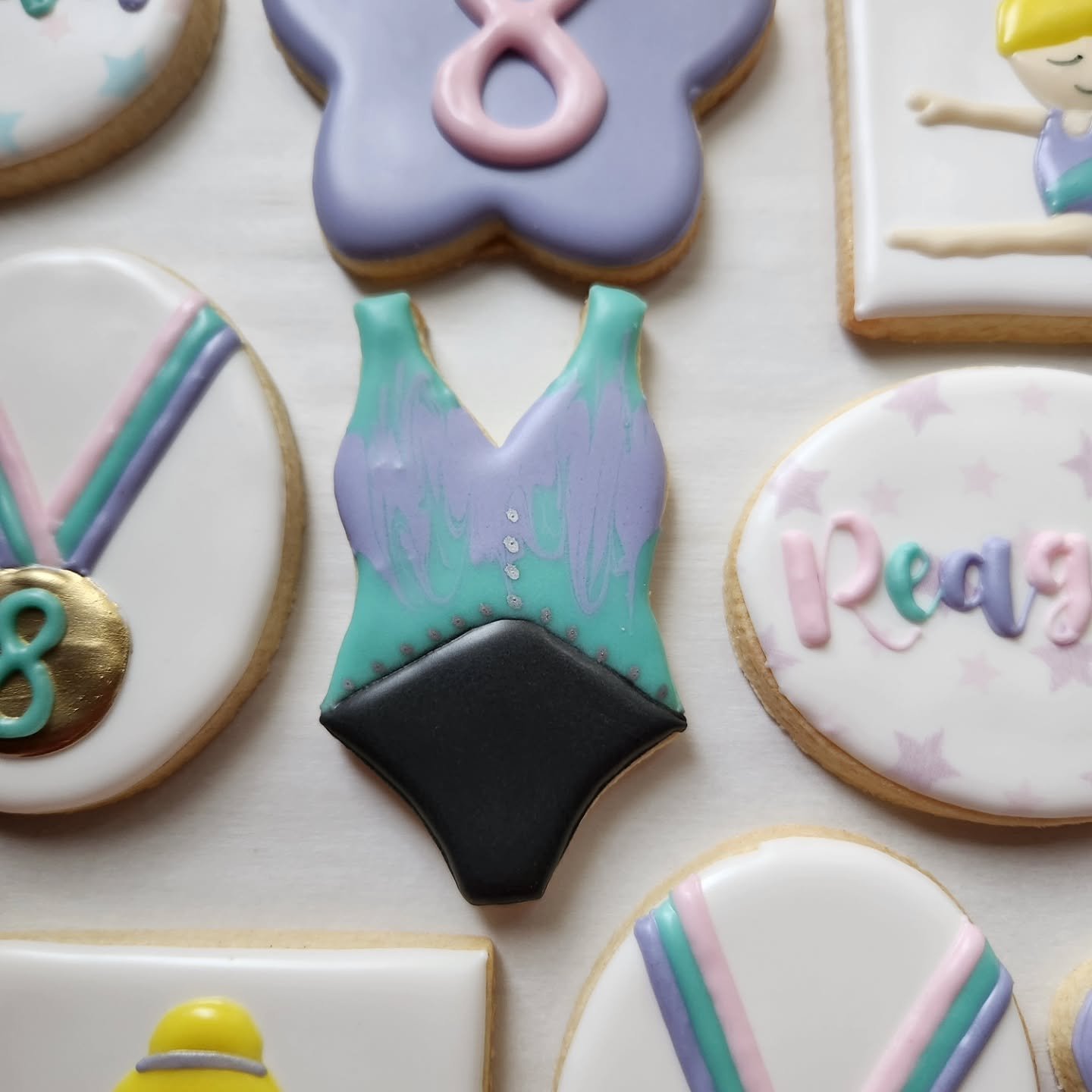 Leaping through this week. The sun is (sort of) shining today, and it's above 50 degrees in Cleveland. 🌞

But really, how cute is this little gymnast?! I am so behind on posting cookies. Happy VERY belated birthday, Reagan! 🤸🏼&zwj;♀️ 🥳

#customsu