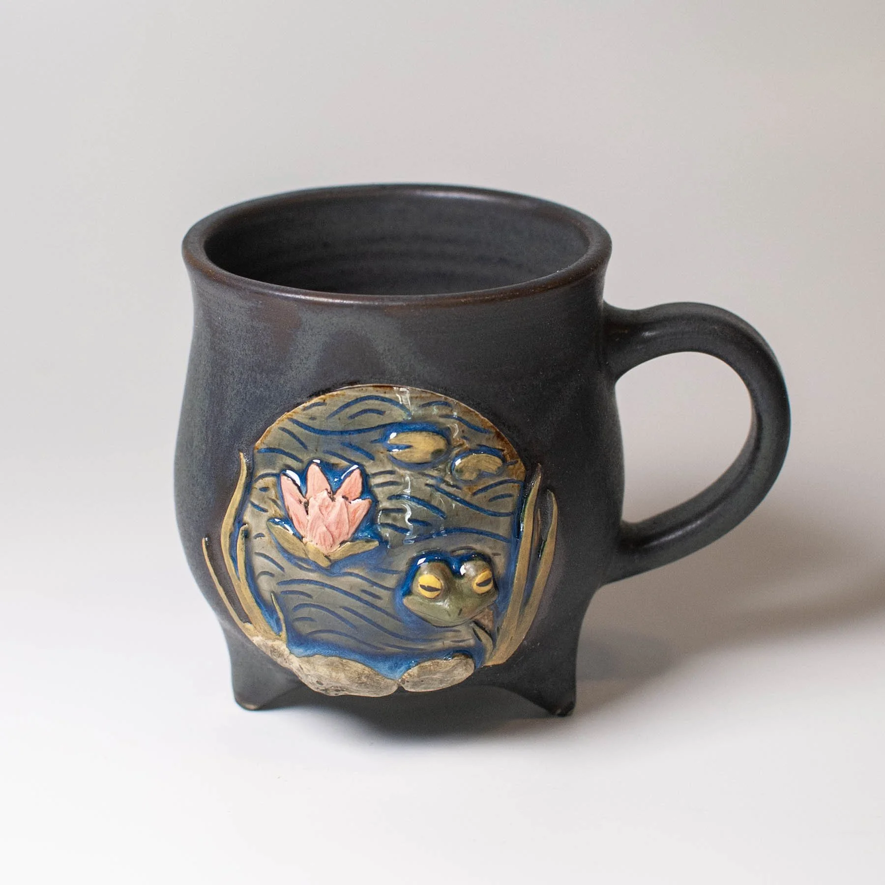 "Camouflaged", Frog Mug