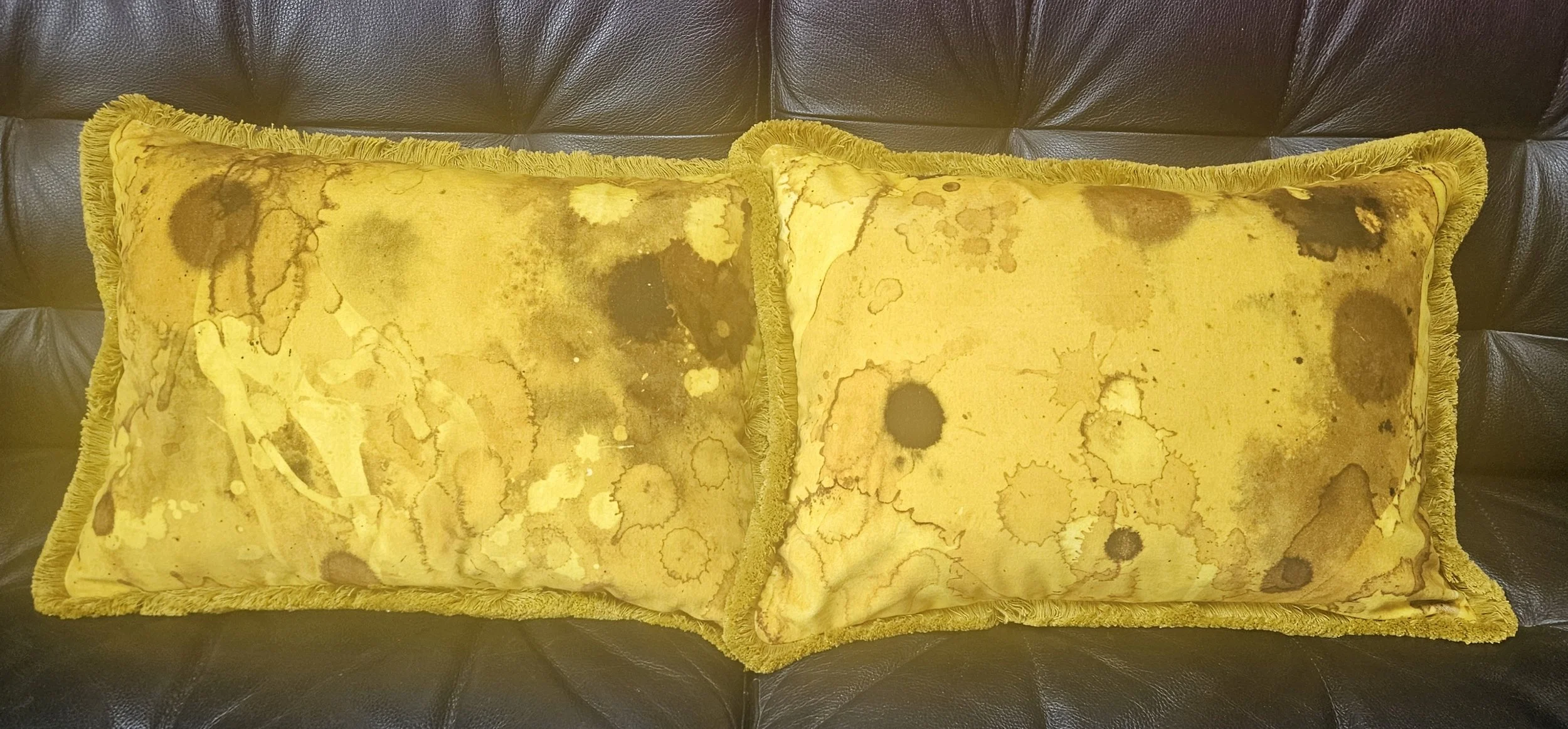 Blotch - fringed velvet cushion
