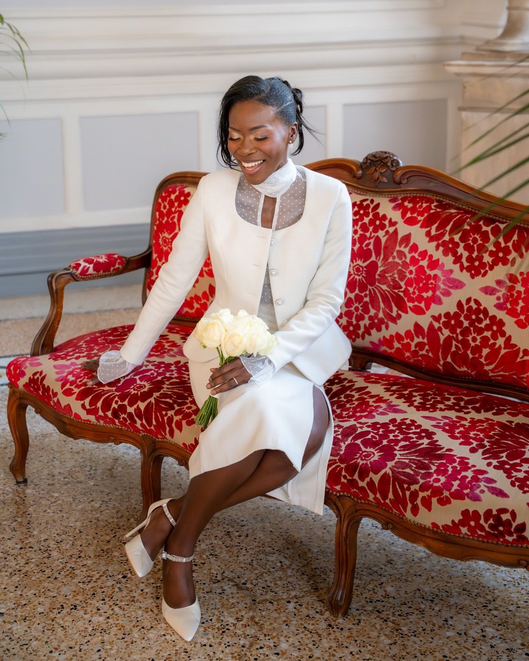 Portraits de la mari&eacute;e ❤️ Mesdames, que vous &ecirc;tes belles ! 

#photographemariageannecy #photographeannecy 
Photographe Mariage Annecy &bull; Haute-Savoie &bull; Suisse &bull; Gen&egrave;ve