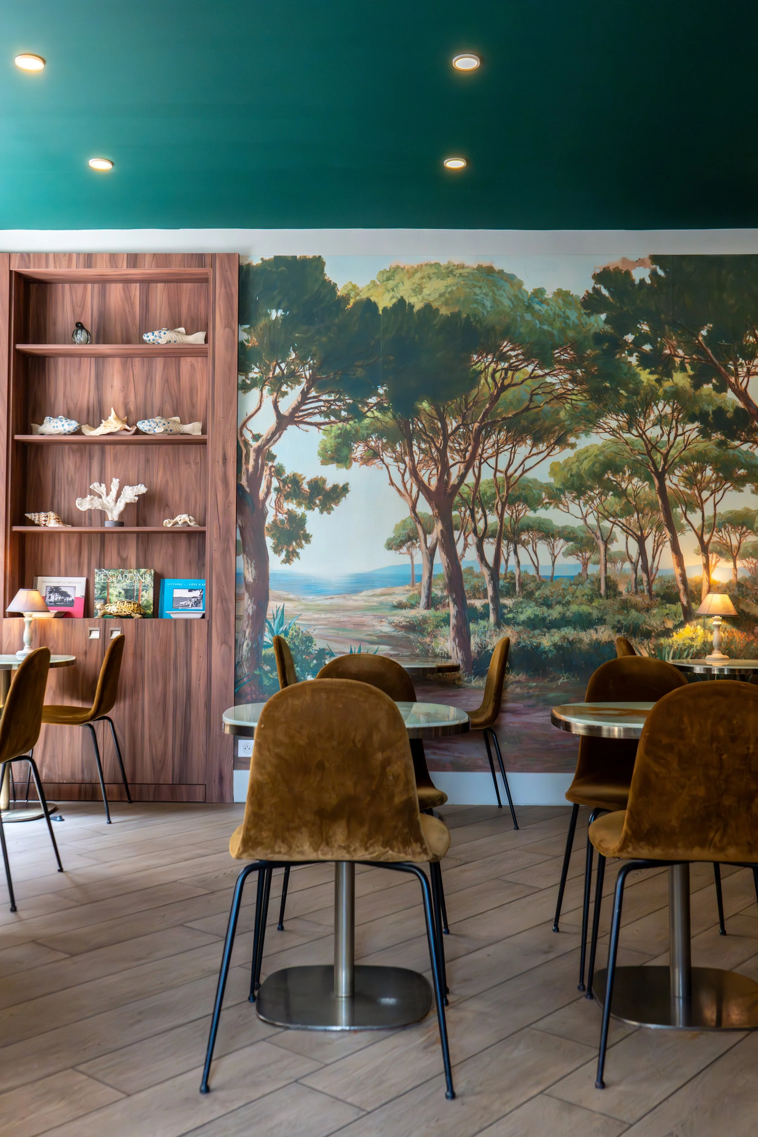 hoteldefrance_LOBBY-1.jpg