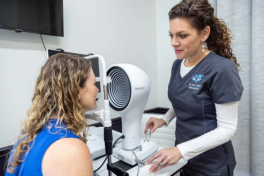 Dr. Erica Udell performing a comprehensive dry eye evaluation on a patient at Intown Dry Eye Care in Decatur, GA using advanced diagnostic technology.