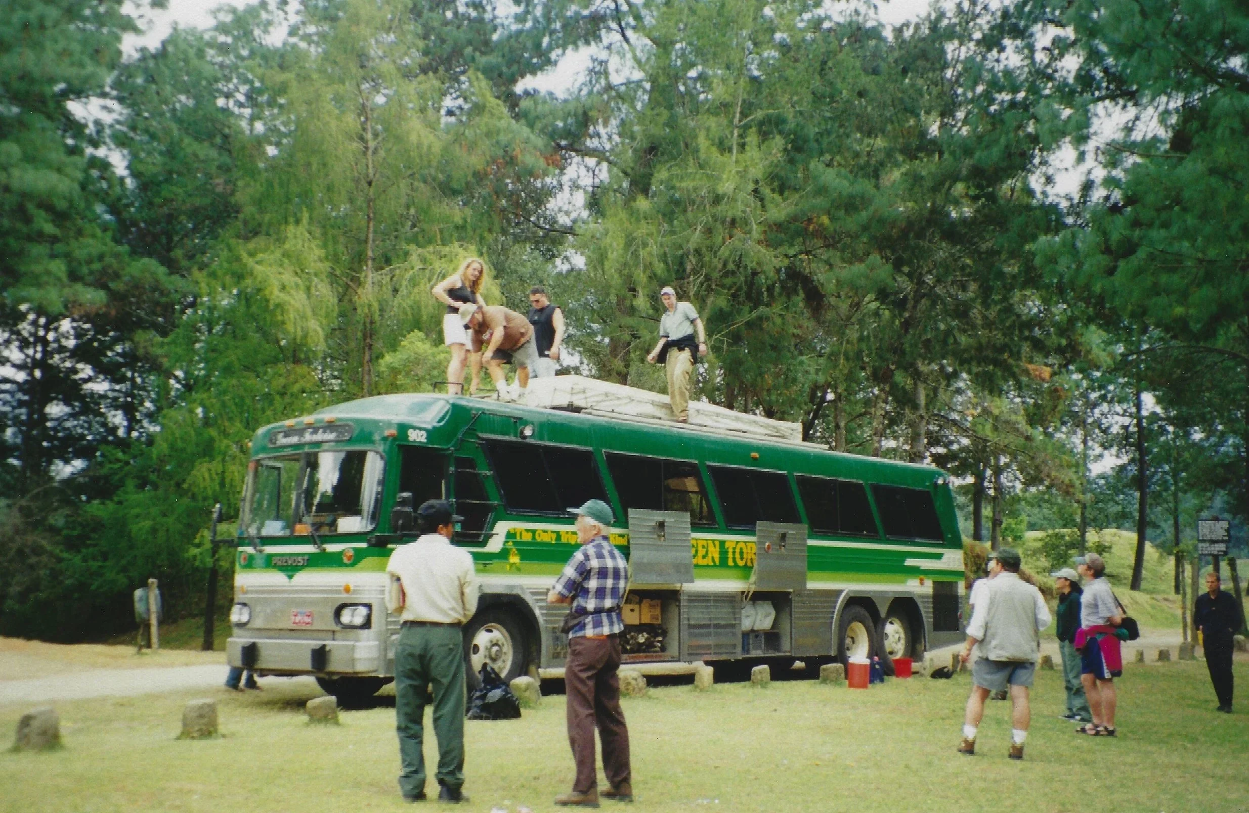 1998 Overland Journal: Guatemala to Mexico on the Green Tortoise Bus