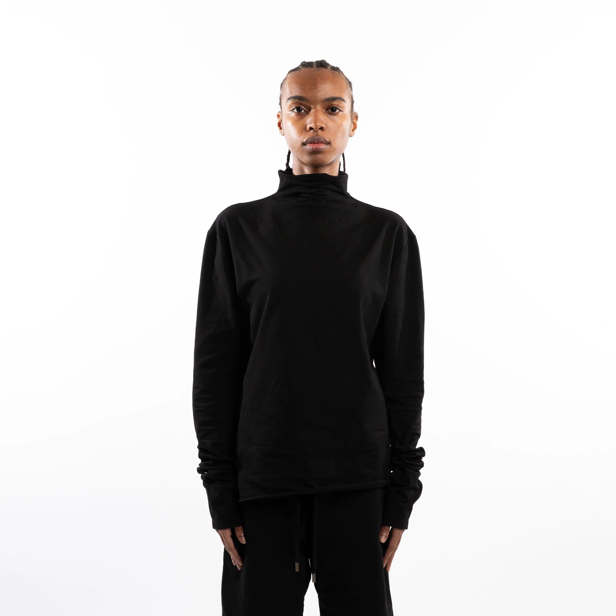 HW26 Ecomm On body-069 copy.jpg