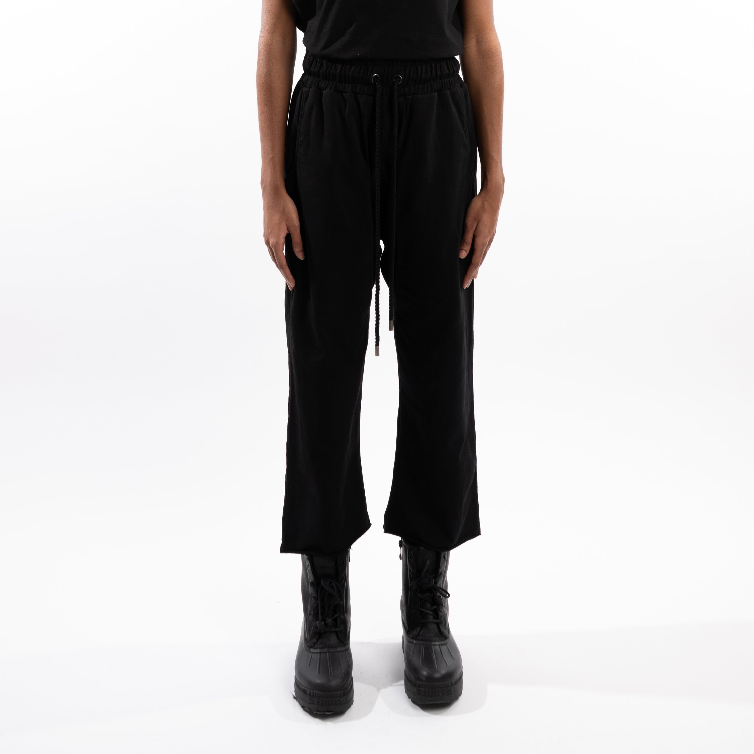 HW26 Ecomm On body-101.jpg