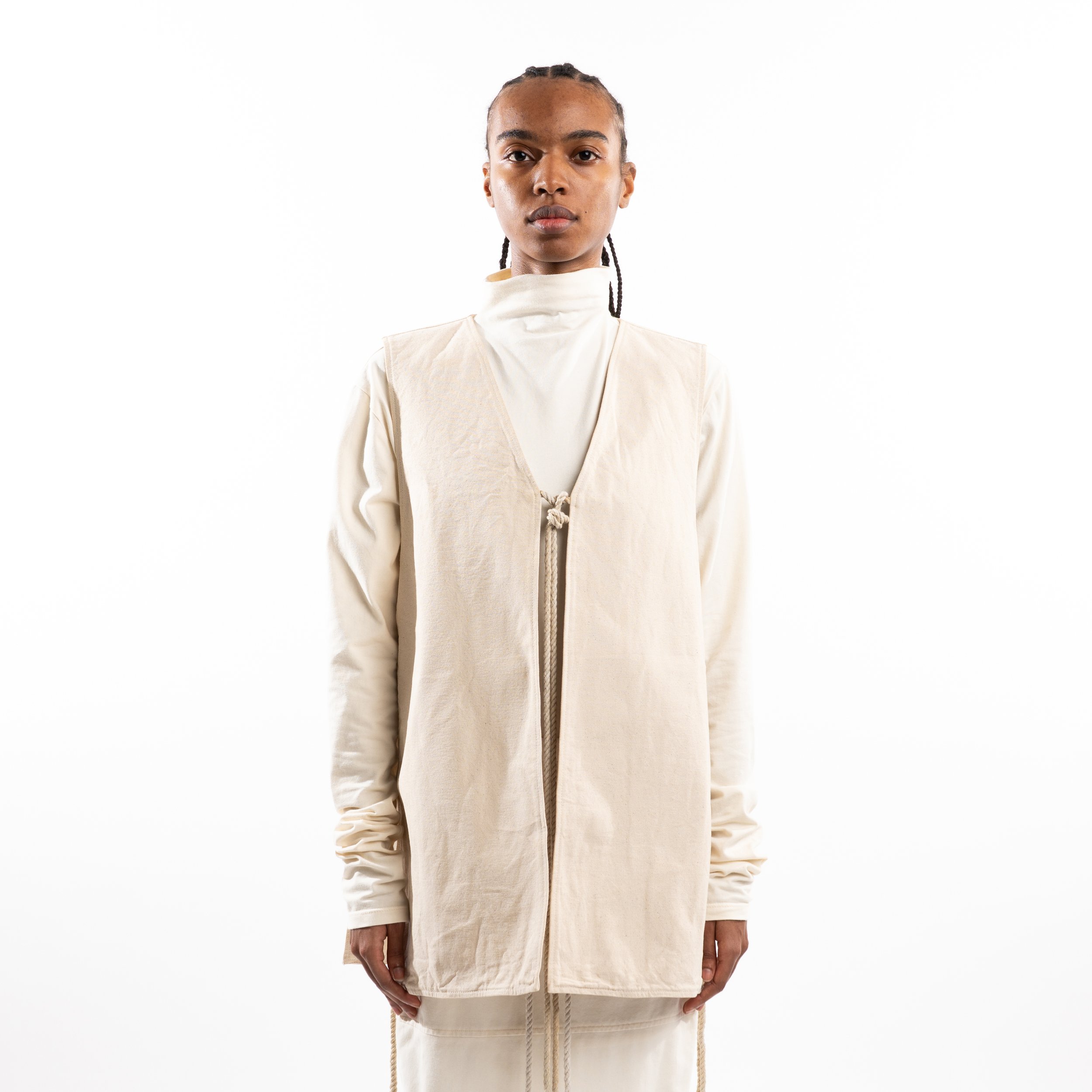 HW26 Ecomm On body-138 copy.jpg