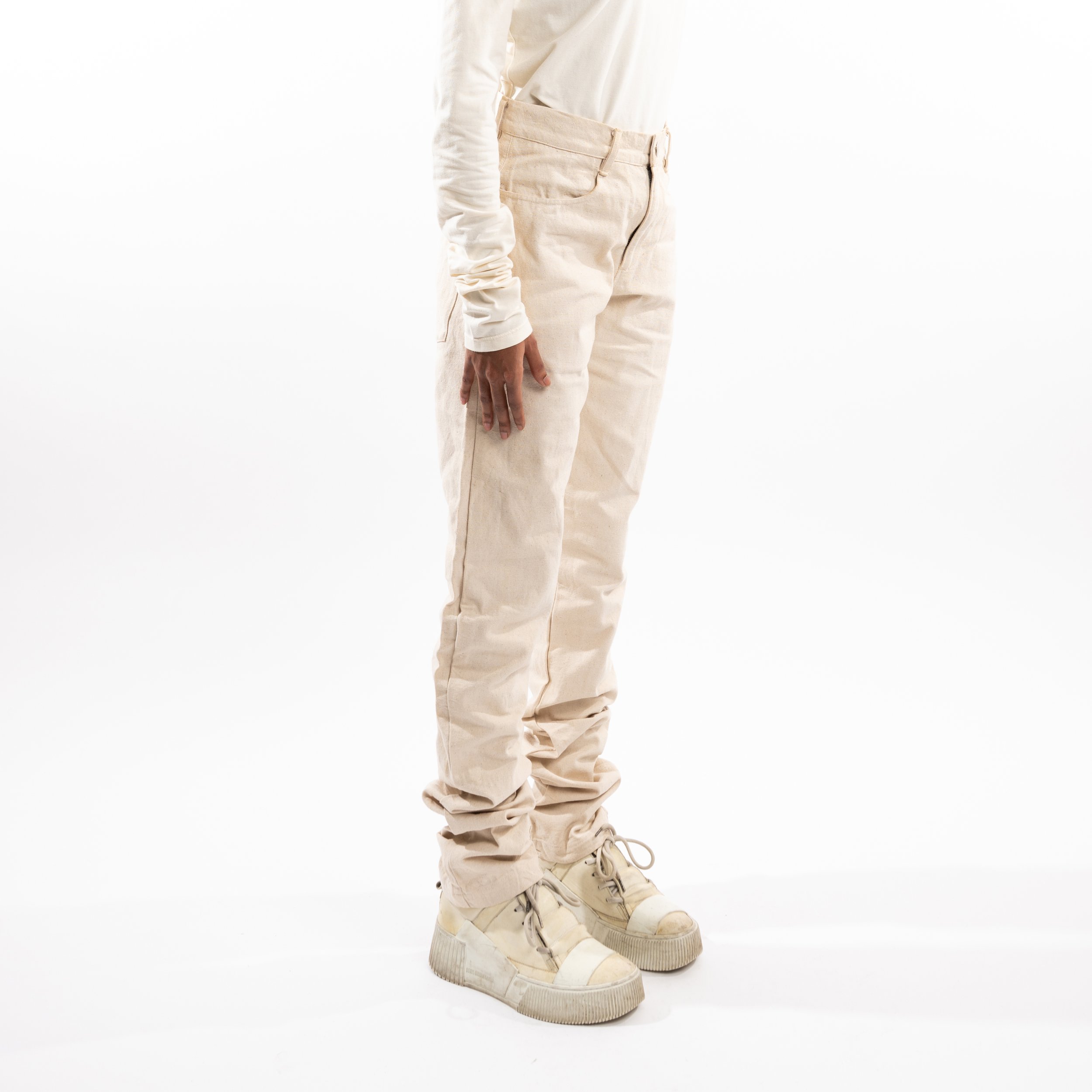 HW26 Ecomm On body-111.jpg