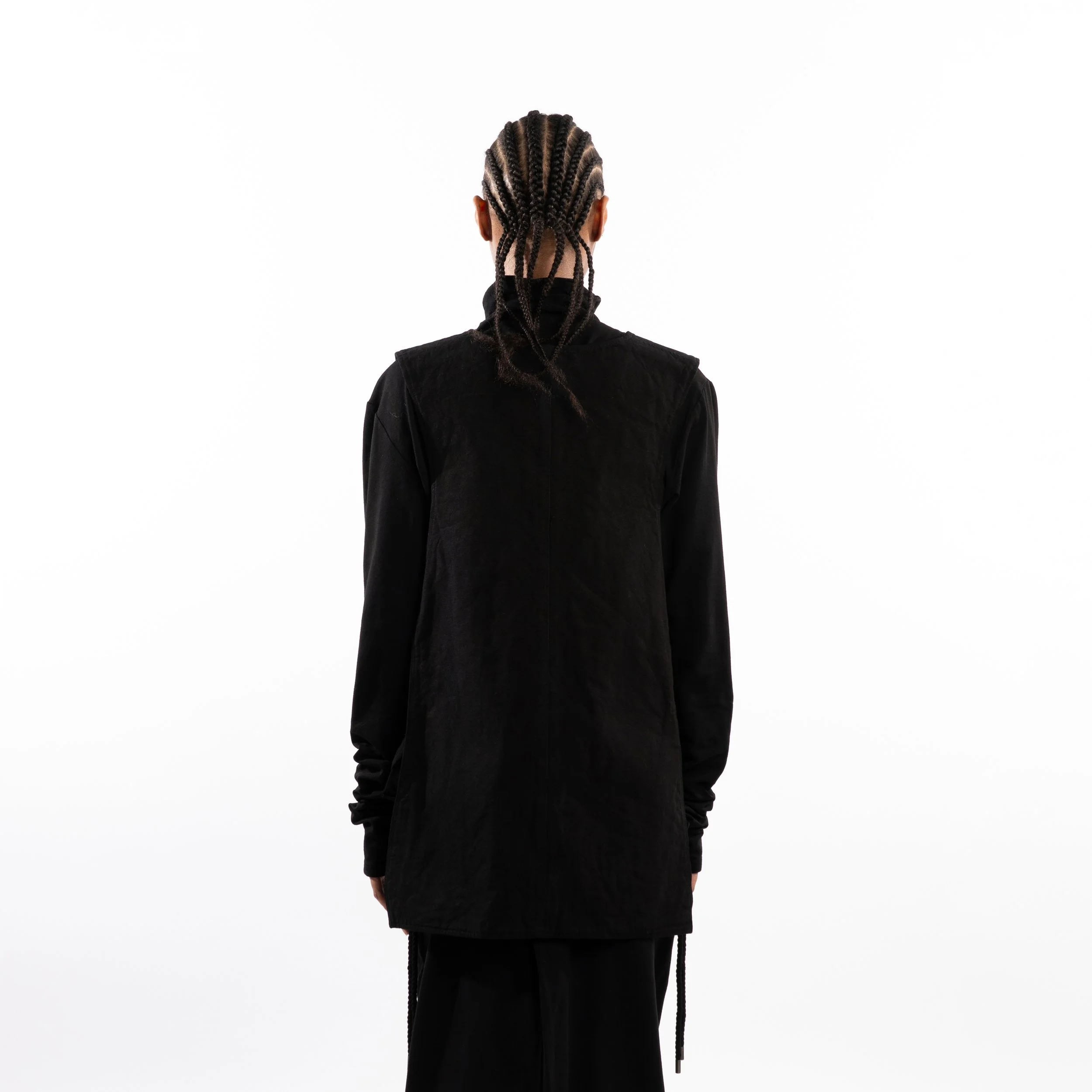 HW26 Ecomm On body-066.jpg