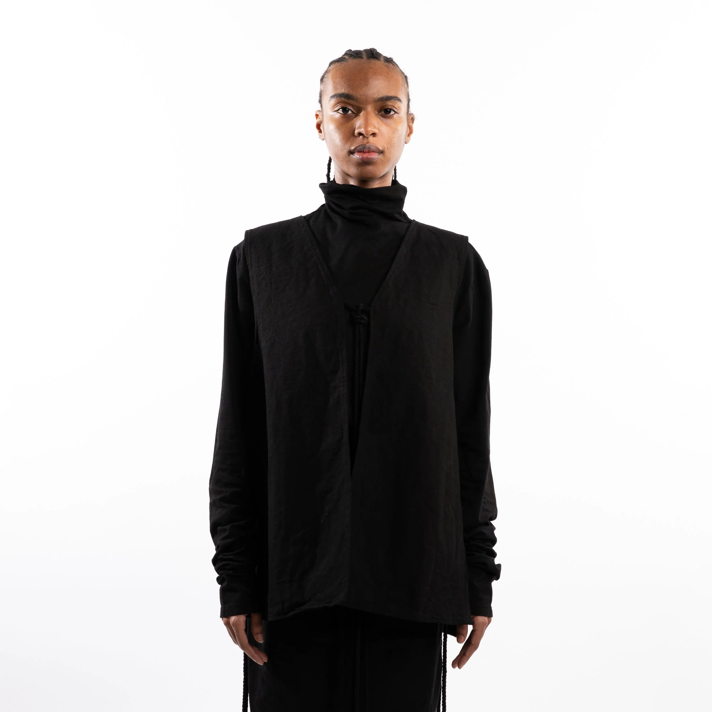 HW26 Ecomm On body-062 copy.jpg