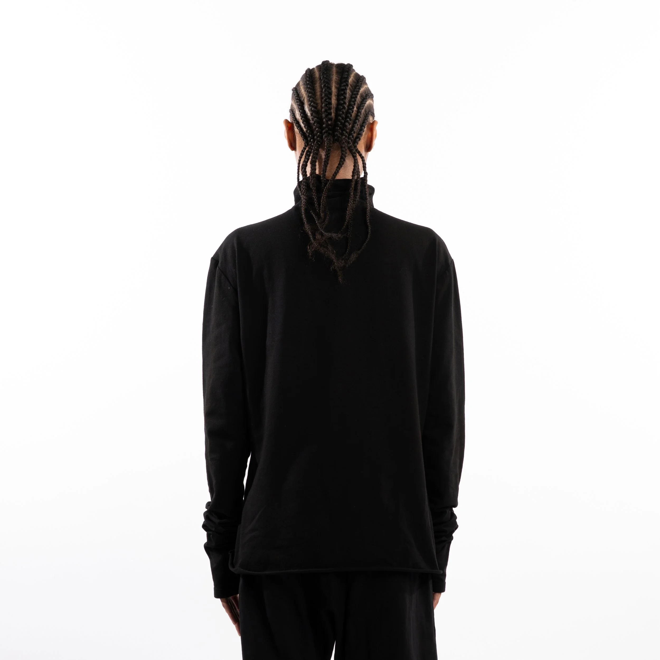 HW26 Ecomm On body-073.jpg