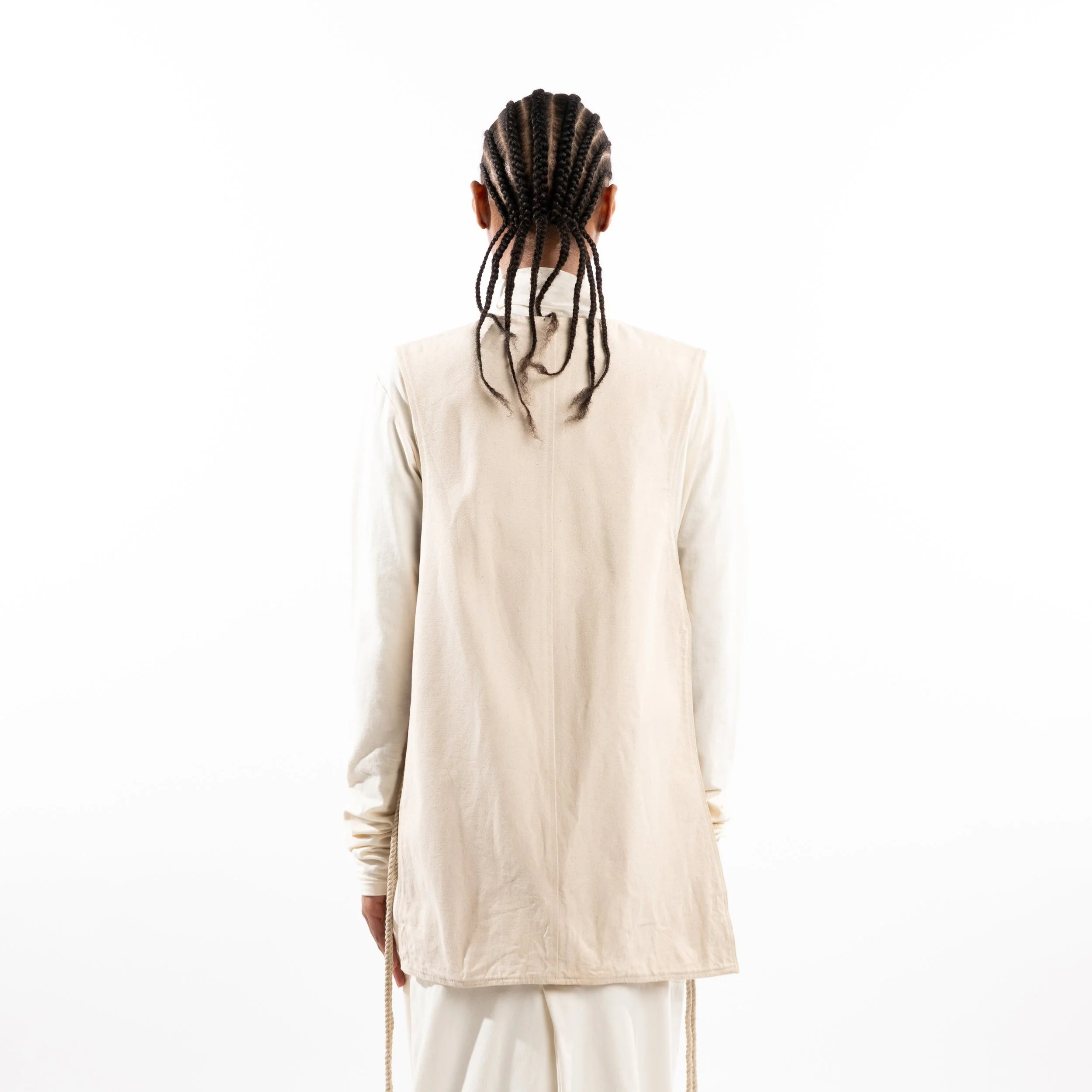 HW26 Ecomm On body-144.jpg