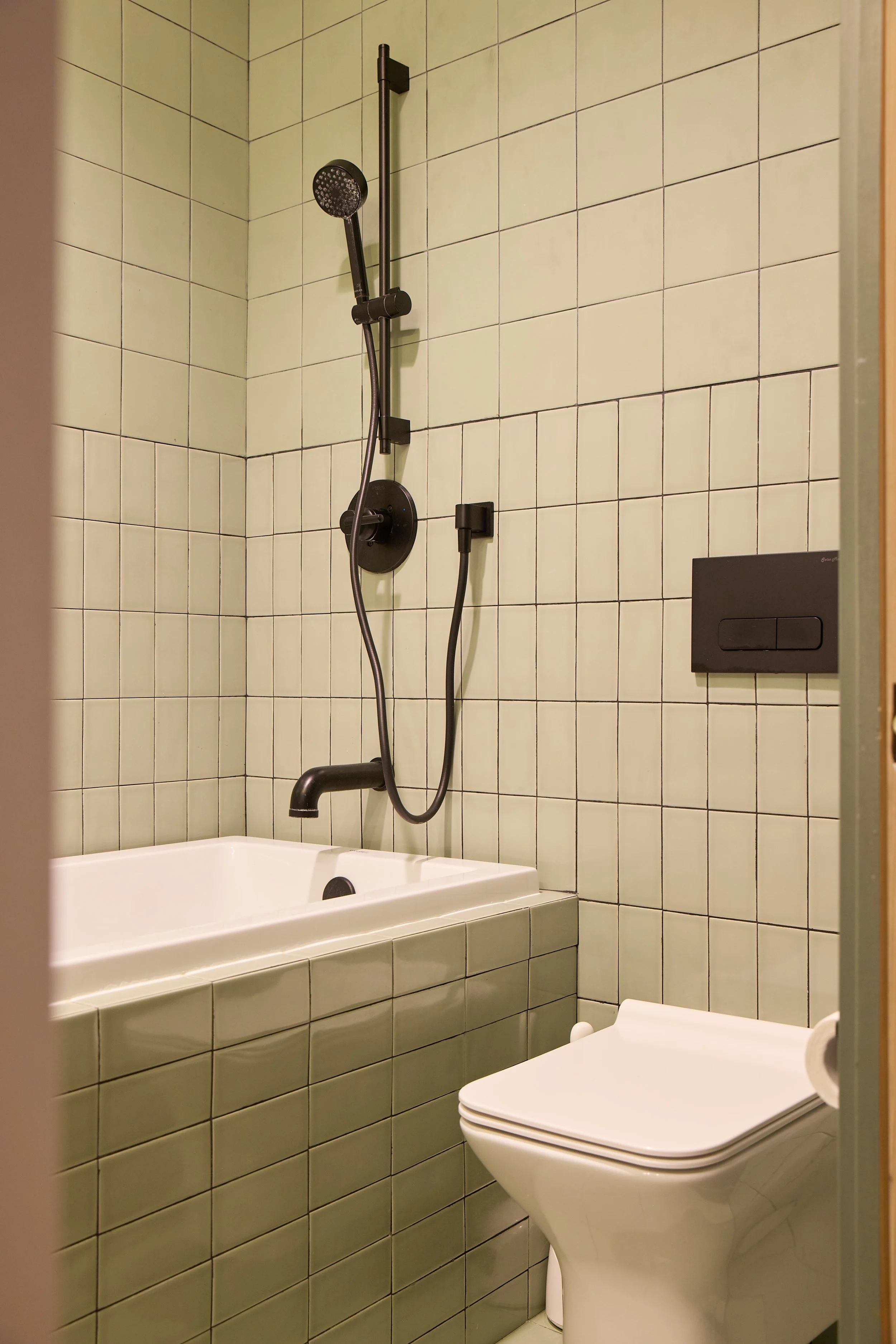 ProjectRoomxHillDrive__N1A9274.jpg
