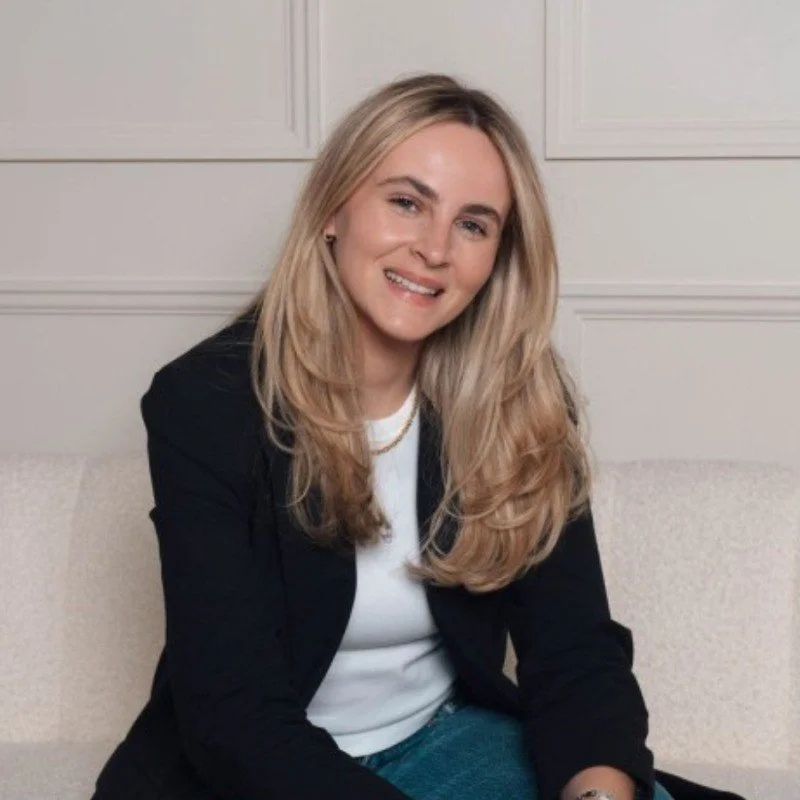 Kirsten Baumberger (Founder | Angel Investor | Built minisocial to help brands scale with UGC and micro-influencers)