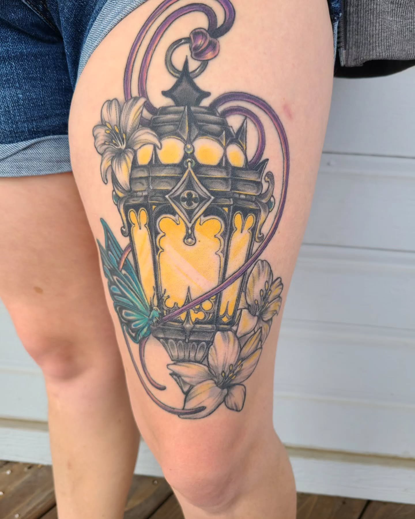 Healed and vibrant! 

I'm thankful to get to do this every day and am grateful for the clients who let me do some really fun projects! 

This tattoo took 7 hours
I charged $1,050 for this design. 

#axysrotary #neotraditionaltattoo #eternalink #lovel