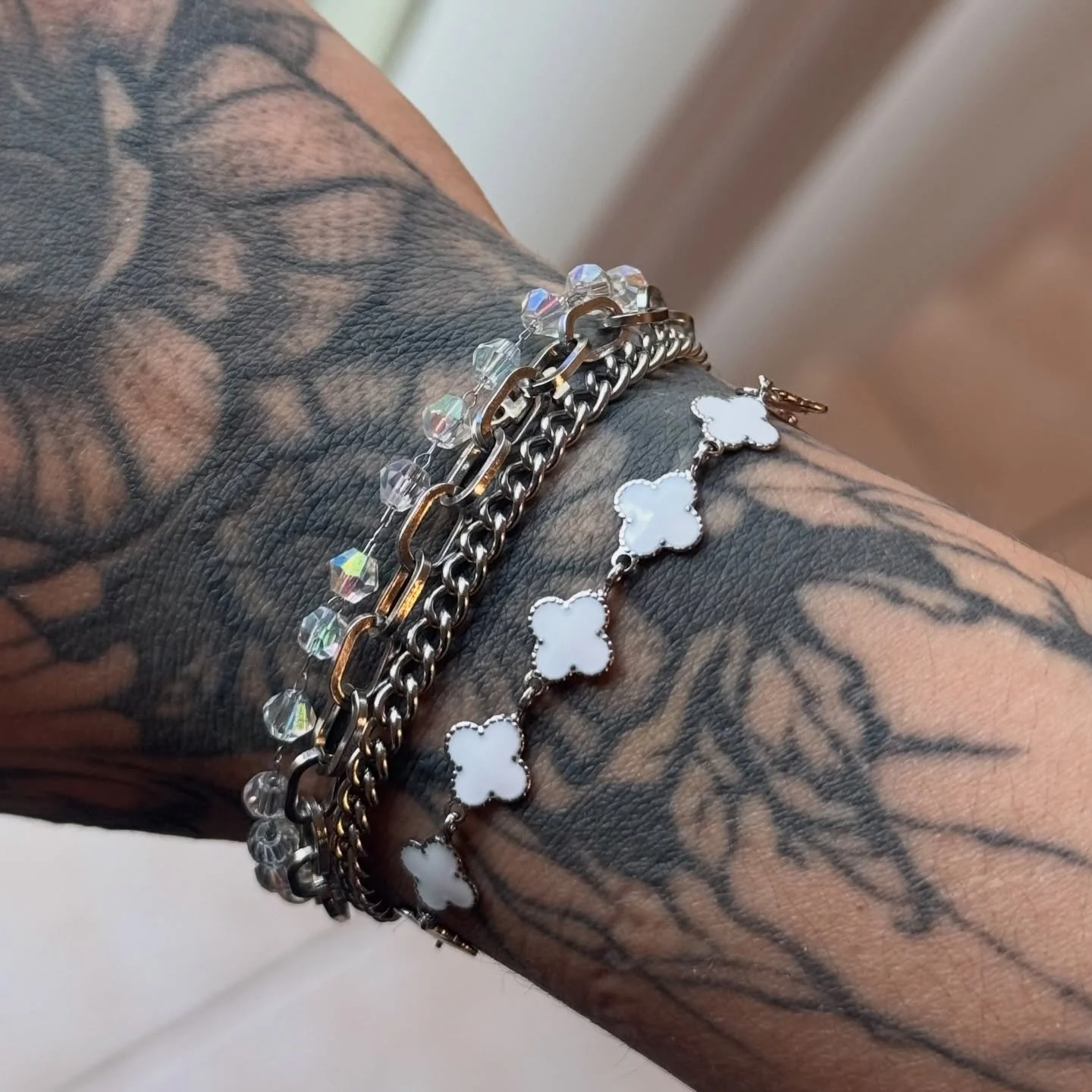 Meet your new addiction.

bracelets // anklets // necklaces // waist chains 

custom fit, welded on, designed to move with you.

⛓️&zwj;💥 Hypoallergenic + tarnish-resistant 
⛓️&zwj;💥 304L/316L stainless steel &amp; 14K PVD steel 
⛓️&zwj;💥 Elevated