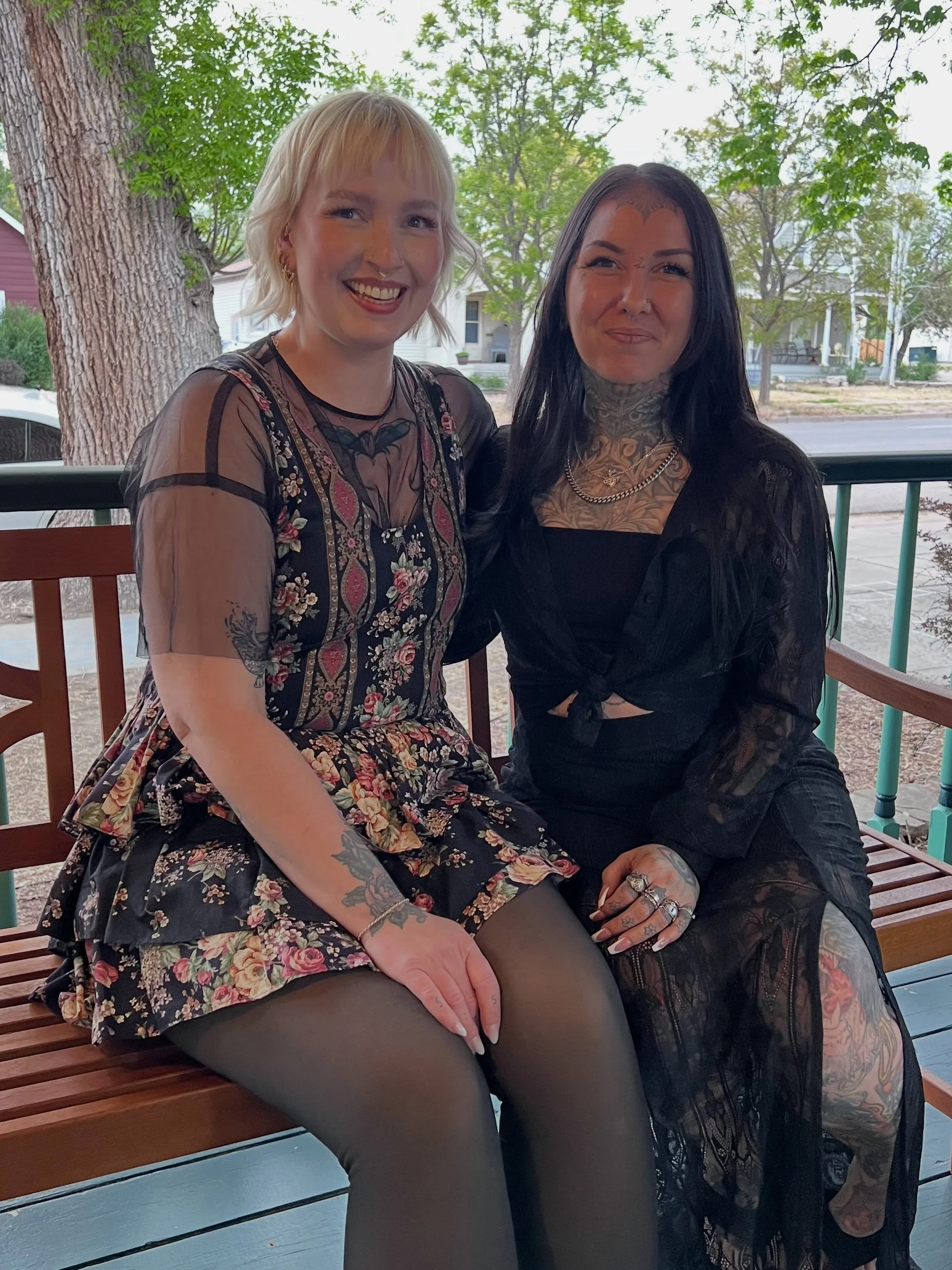 📣🌟 MEET OUR NEW APPRENTICE 🌟📣

Rose Ellen Swenson is a self taught artist based in Fort Collins CO, originally from WA state. Her previous work with watercolors is boldly feminine and conveys strong emotion. She spent years working as a freelance