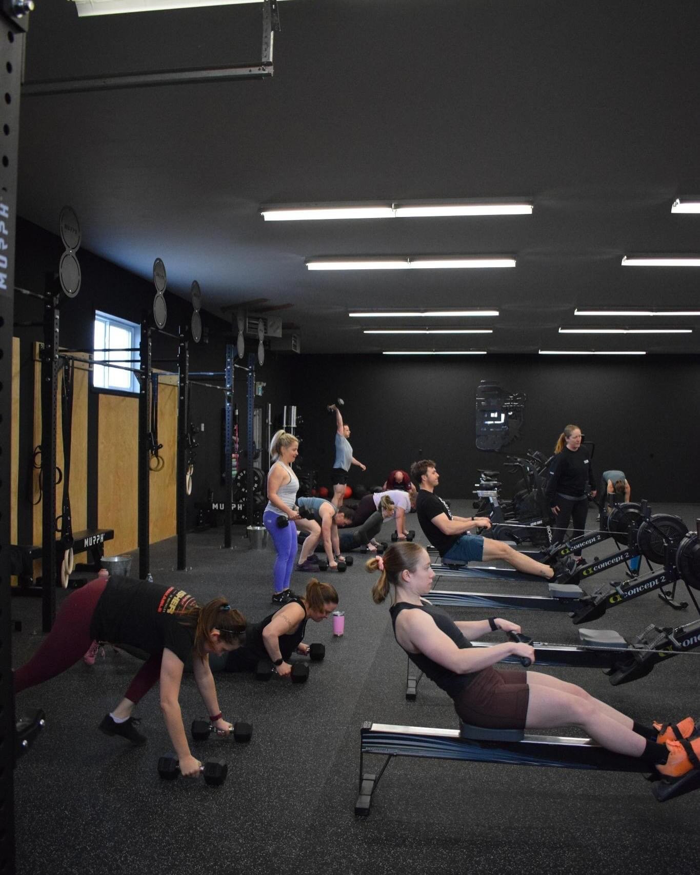 Another Saturday WOD in the books💪🏼
Partner workouts are the best because they are so incredibly good for the soul❤️ There’s nothing like texting your friends and organizing which class time works for everyone on a Saturday. Working towards