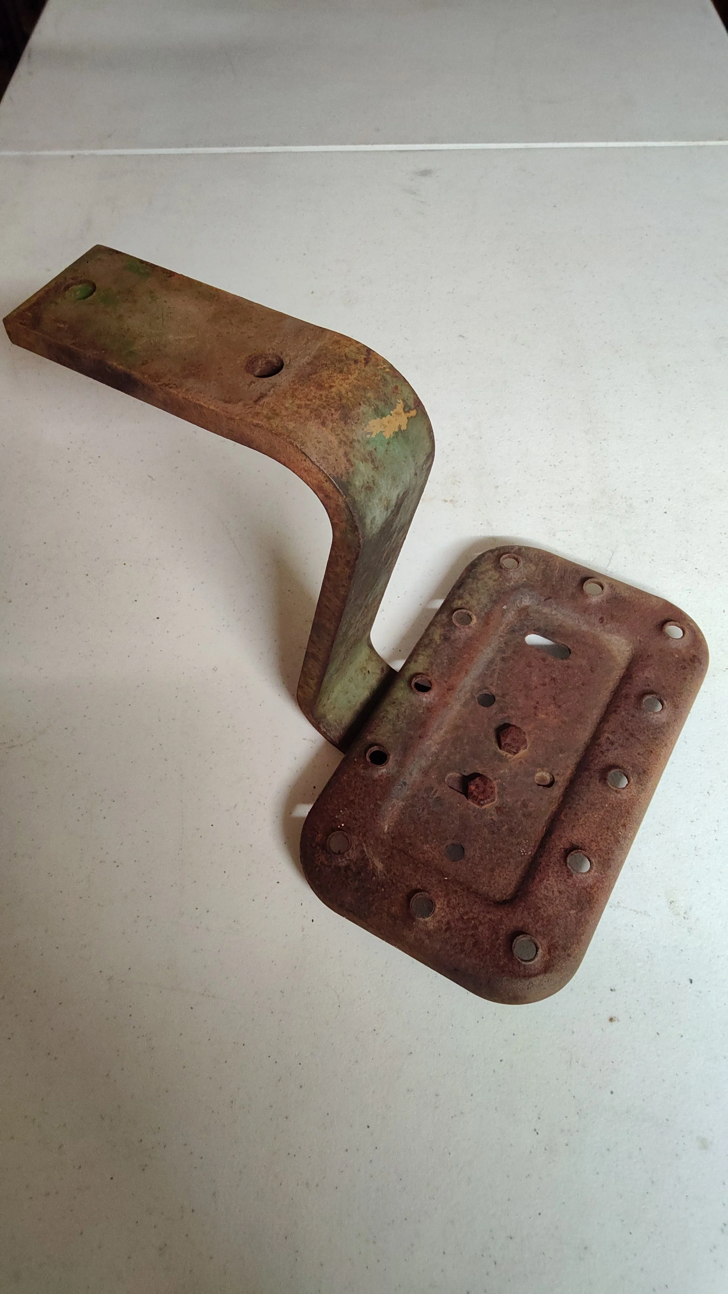 2010 Step and Bracket T14022T F3195R