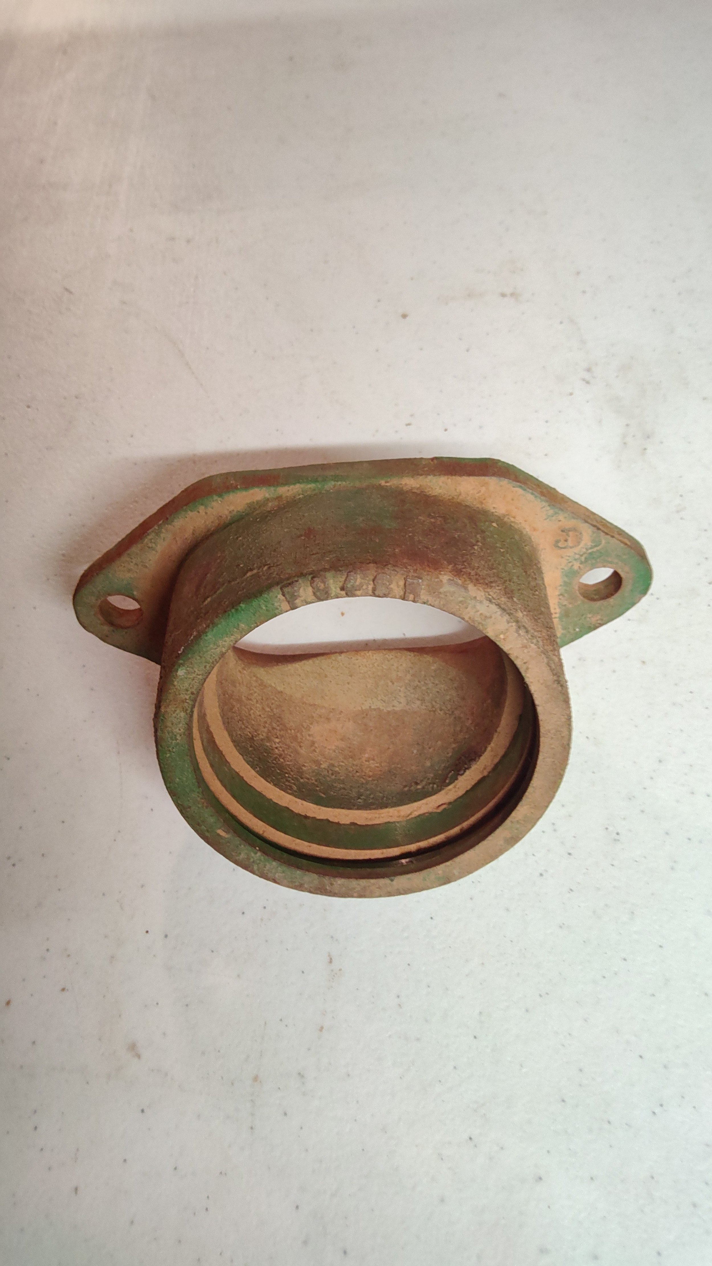 G Cylinder Head Water Inlet F948R