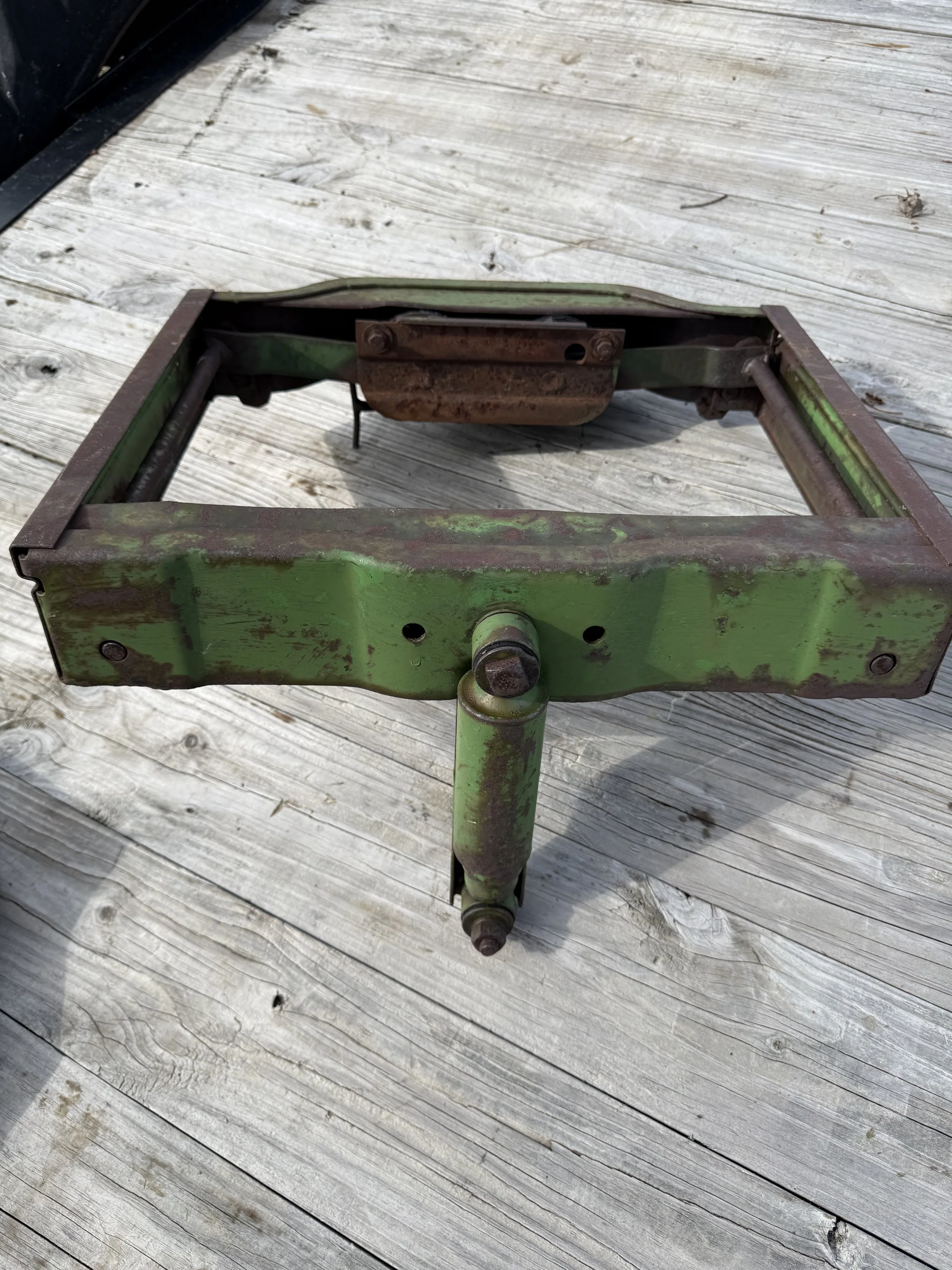 Float Ride Seat Skirt 720 730 Gas LP-Gas Diesel Pony Start AF3276R AR20349R