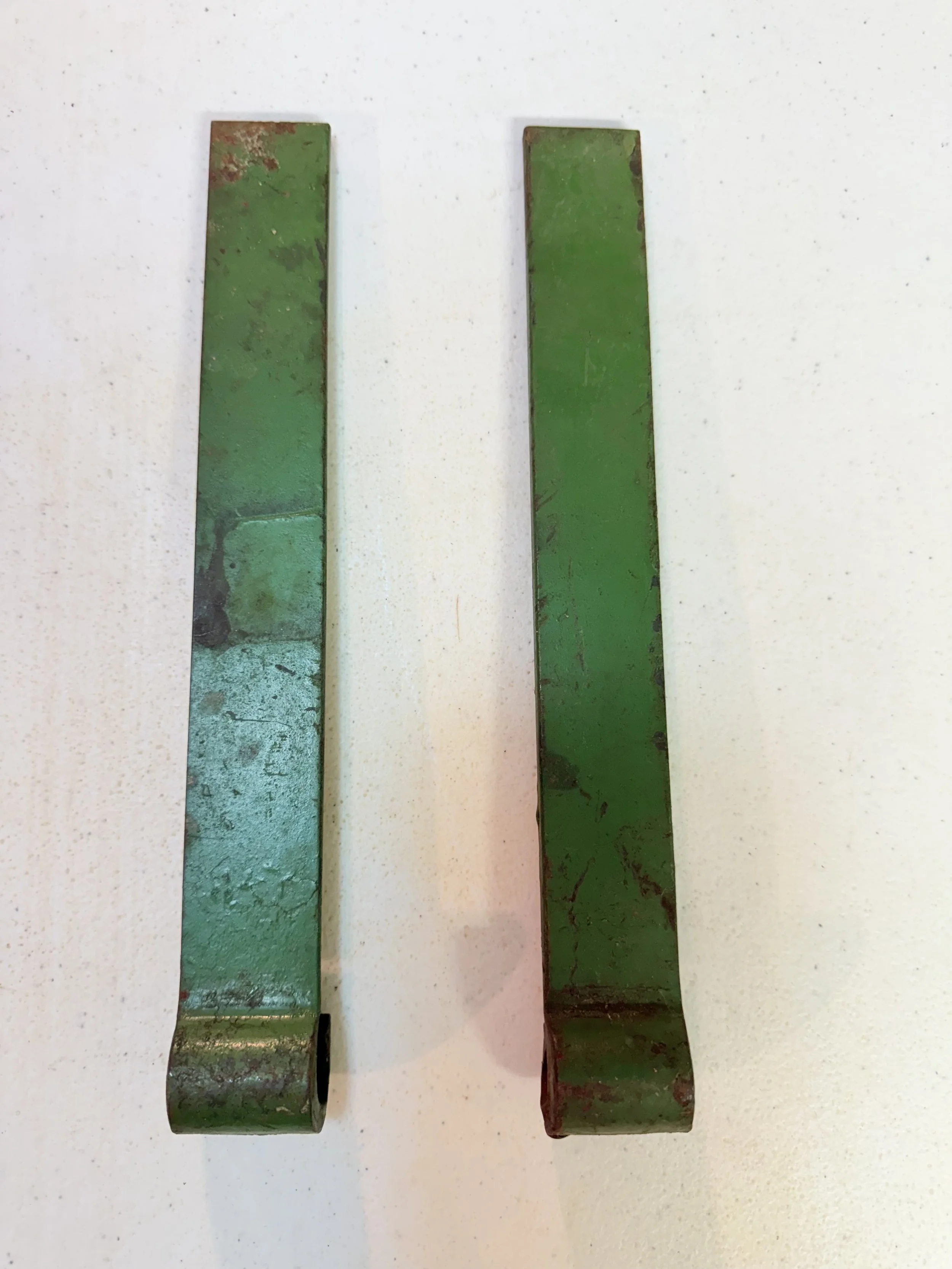 GP Wide Tread Brake Latches C2182R