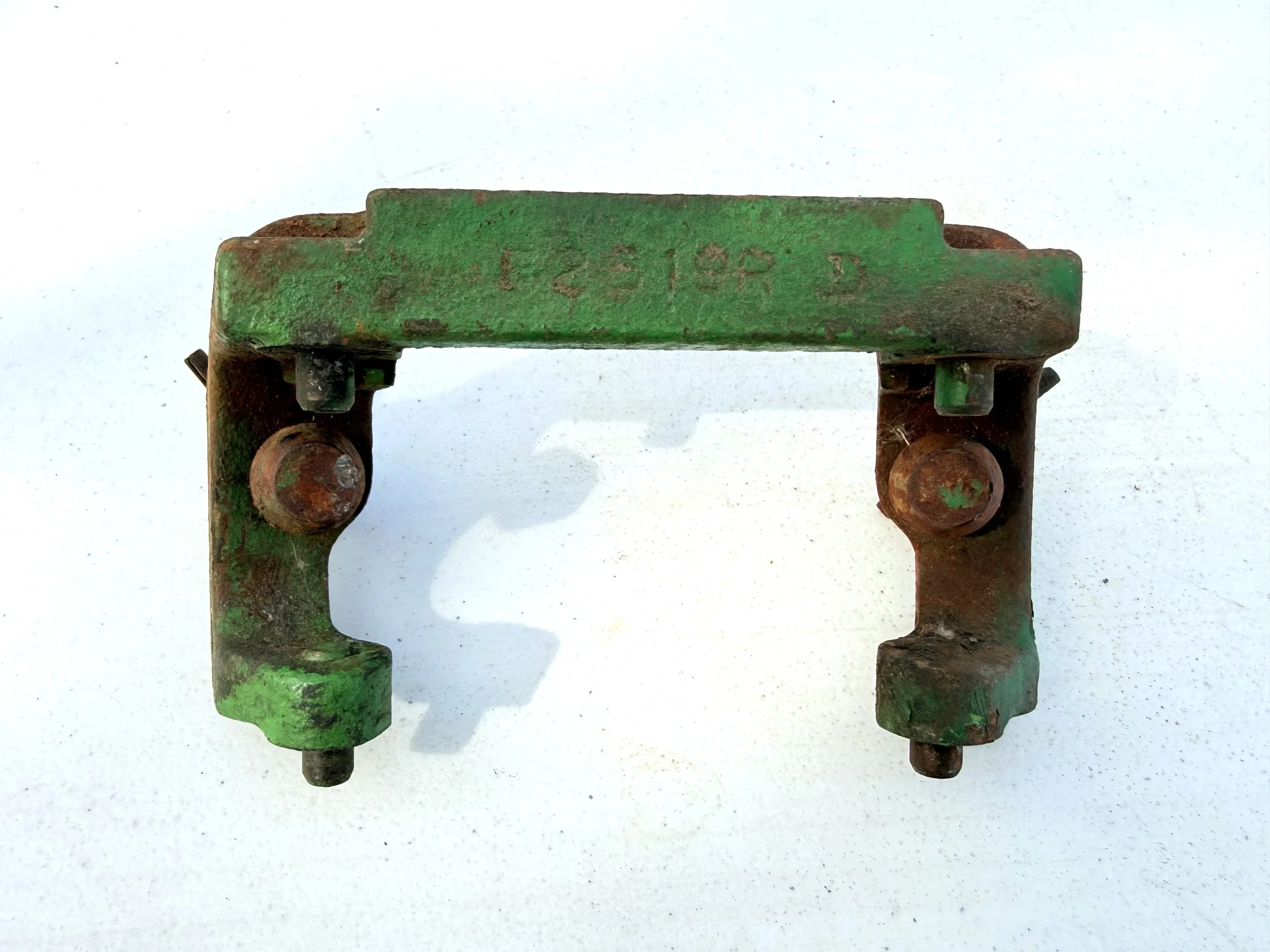PTO Shield Bracket 520 620 720 530 630 730