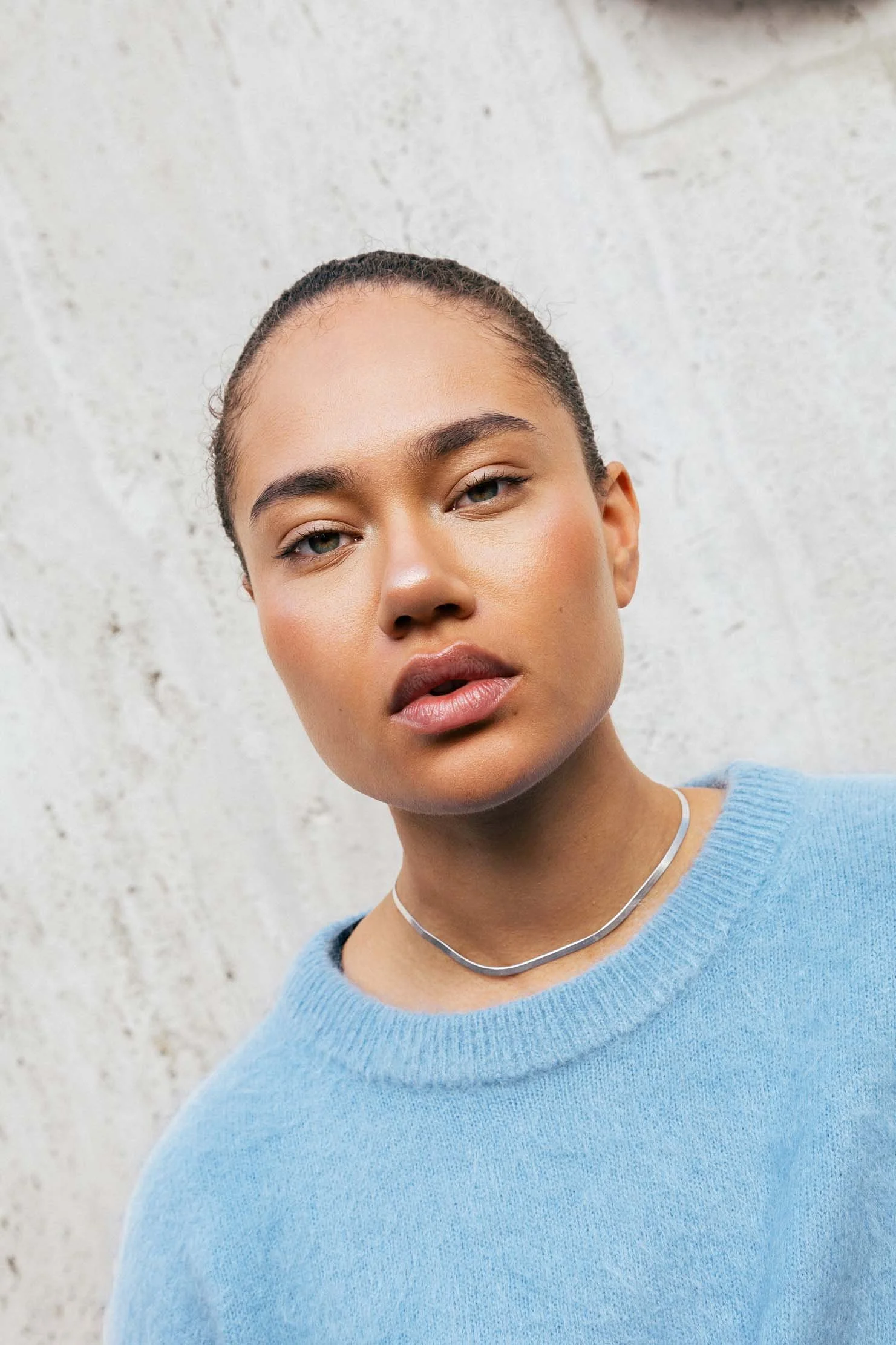 beauty-editorial-portrait-natural-makeup-cheyenne-arnold.jpg