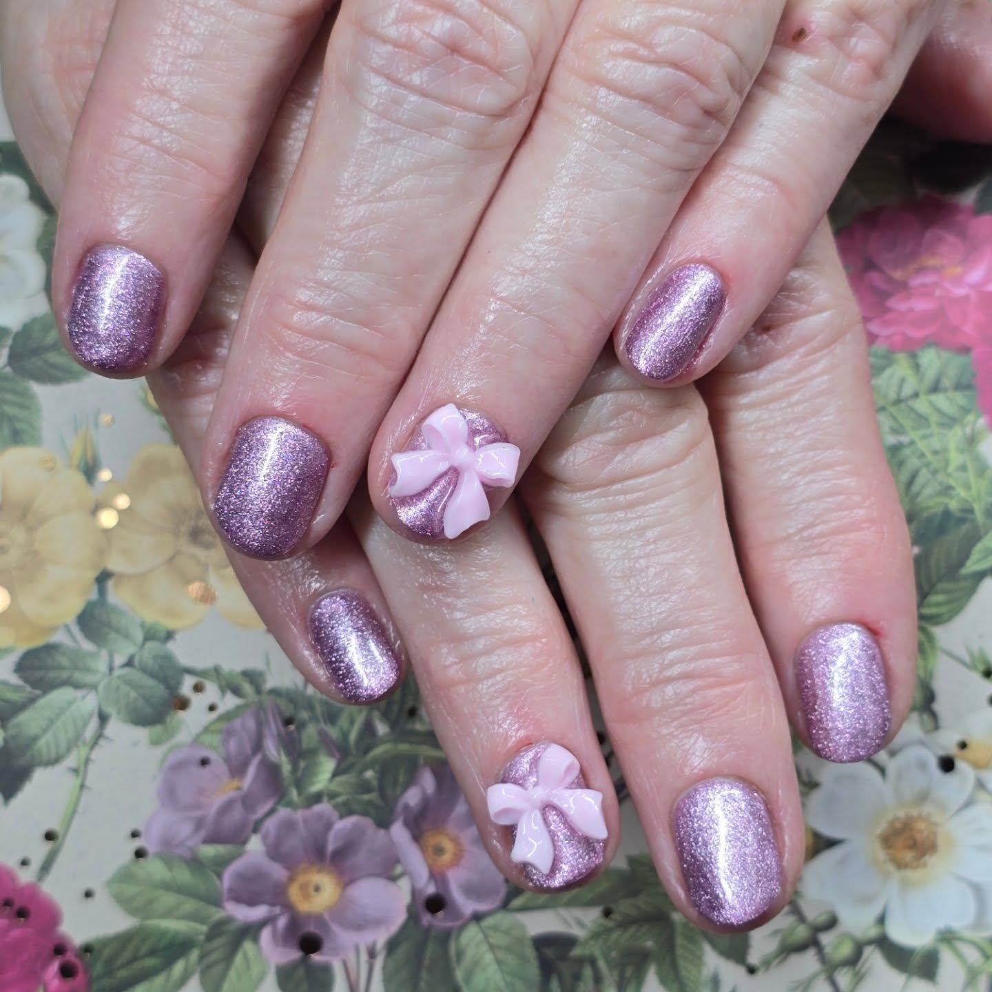 A cute little manicure. I love these!
#nail #nails #nailsnailsnails #nailart #naildesign #nailaddict #naildesigns #naillove #nailjunkie #art #artist #nailtech #nailtechnician #nailtechlife #lovenails #practicemakesbetter #cutandpolished #manicure