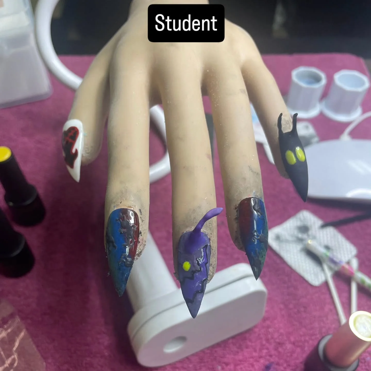 So I just wanted to redo some of the nails I did in school. What do you think?
#nail #nails #nailsnailsnails #nailart #naildesign #nailaddict #naildesigns #naillove #nailjunkie #art #artist #nailtech #nailtechnician #nailtechlife #lovenails #practic