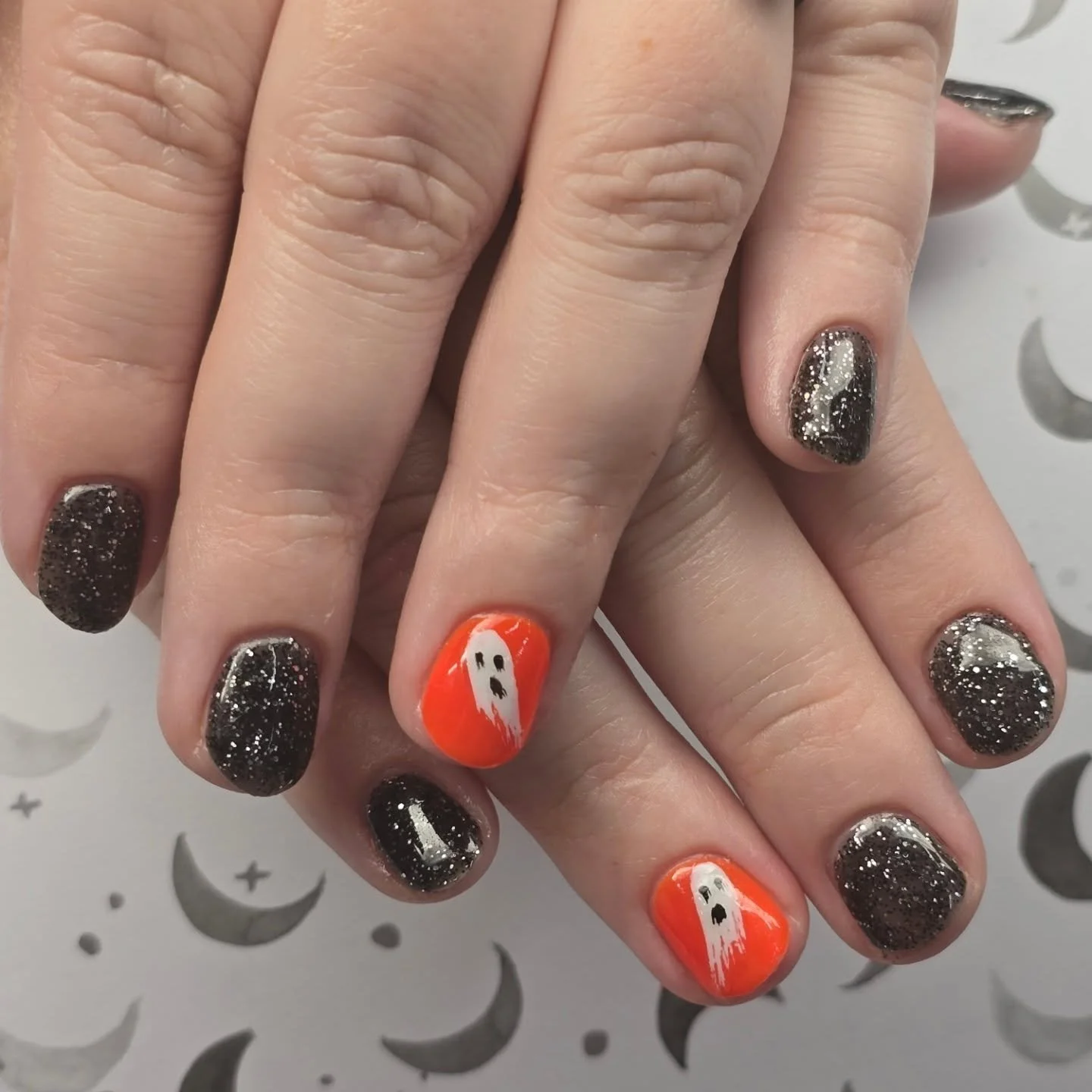 Halloween is on the rise! Im excited for October! 
Gel manicure with hand made stickers. Adorable!
Space is filling up, schedule at sasconails.com 

#nail #nails #nailsnailsnails #nailart #naildesign #nailaddict #naildesigns #naillove #nailjunkie #ar
