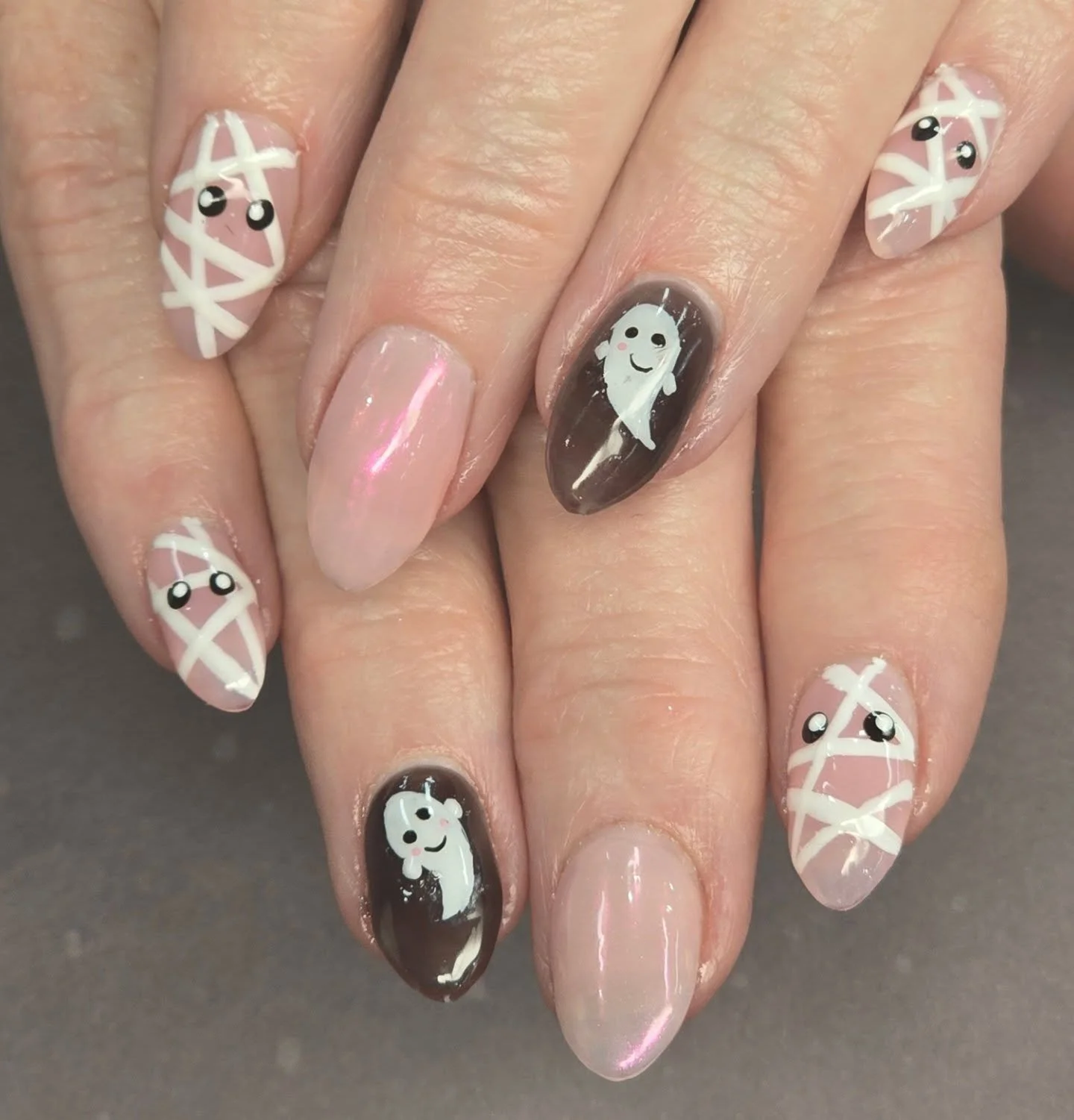 A cutesy Halloween Hard Gel Set 

Just adorable
Space is filling up, schedule at sasconails.com 

#nail #nails #nailsnailsnails #nailart #naildesign #nailaddict #naildesigns #naillove #nailjunkie #art #artist #nailtech #nailtechnician #nailtechlife #
