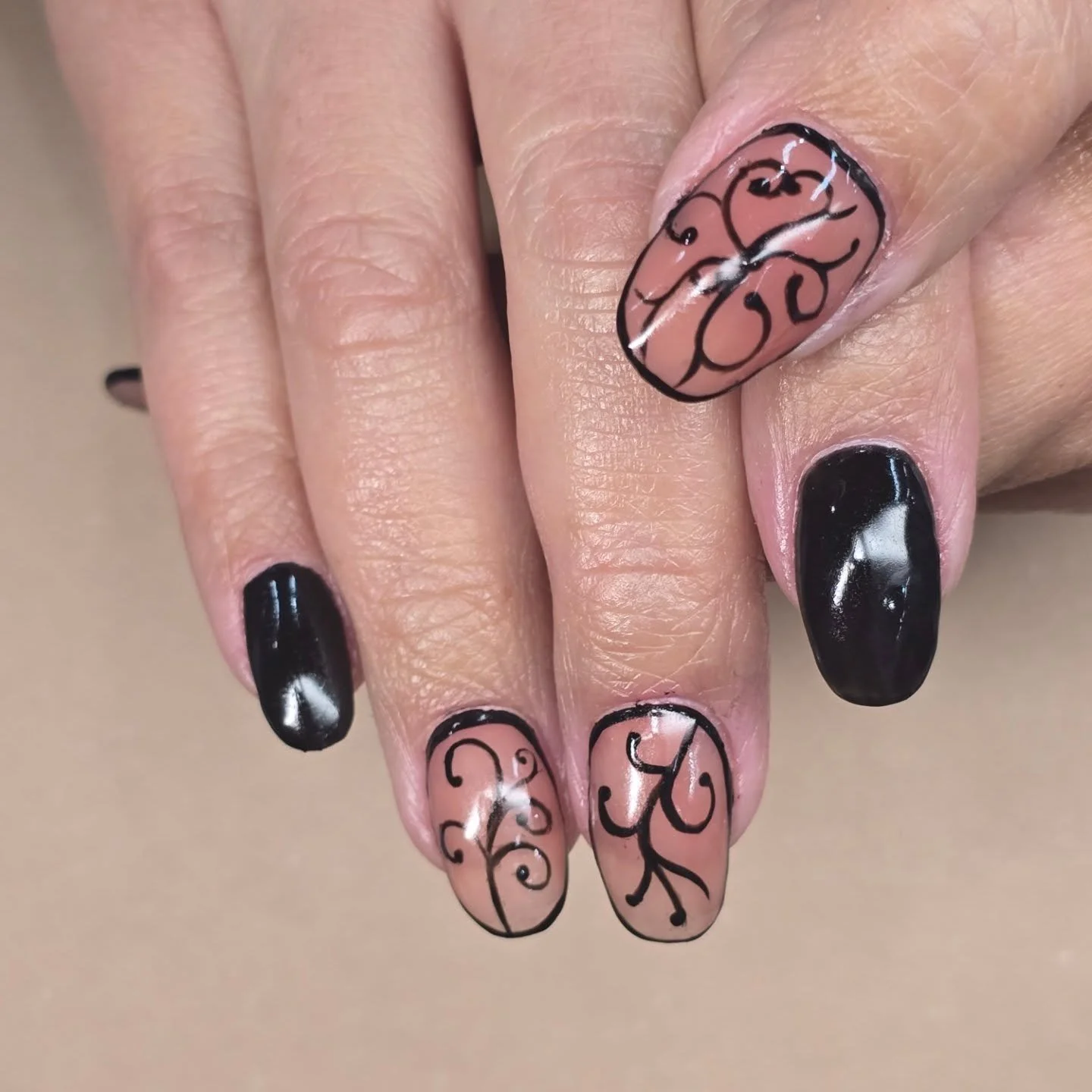 A cute black window acrylic set. Just adorable. 
Space is filling up, schedule at sasconails.com 

#nail #nails #nailsnailsnails #nailart #naildesign #nailaddict #naildesigns #naillove #nailjunkie #art #artist #nailtech #nailtechnician #nailtechlife 