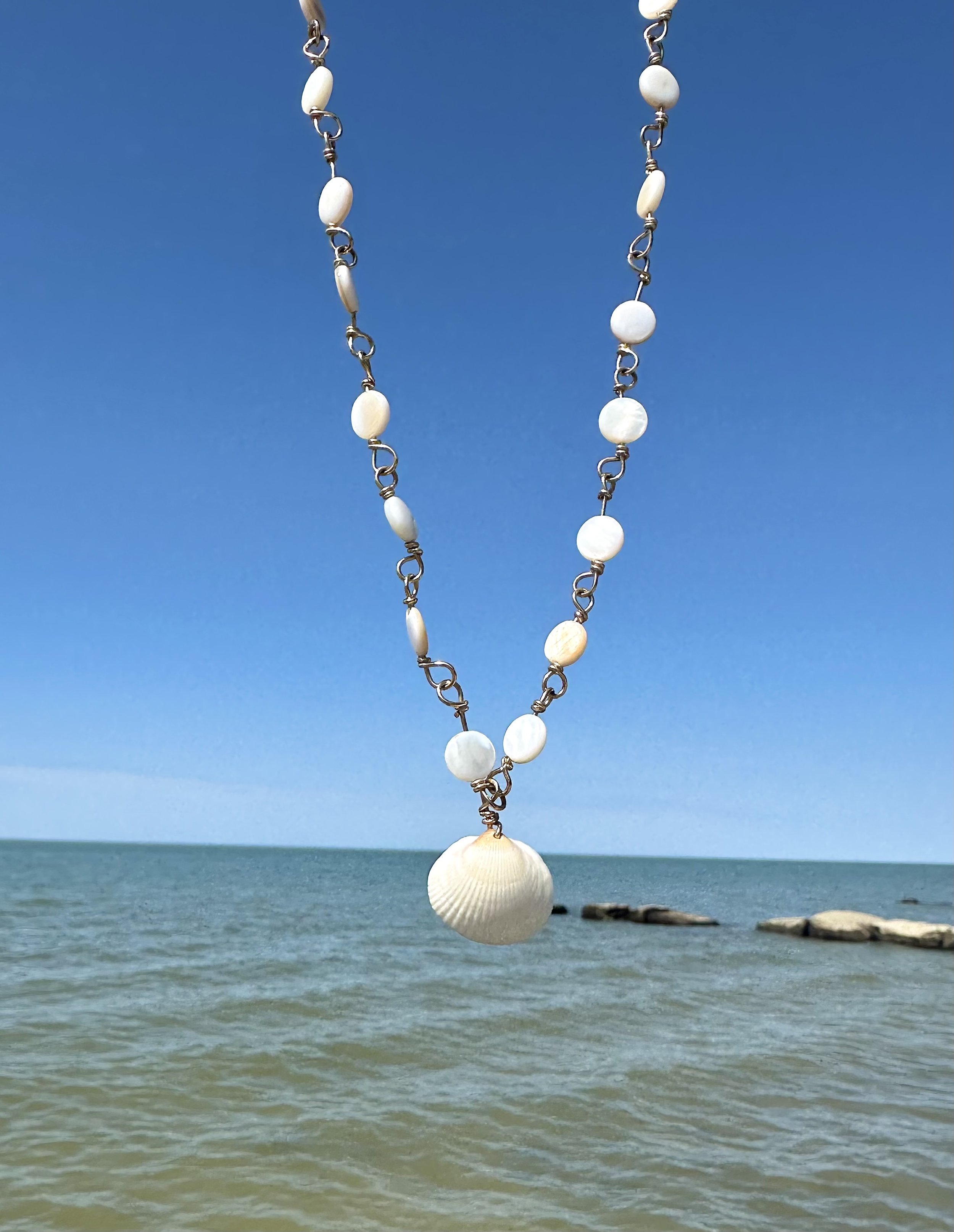 Pearl Looped Clamshell Necklace