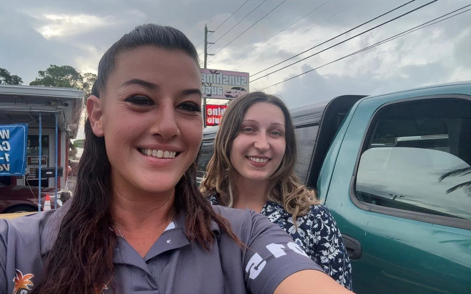 Happy customer that worked with Nicole at Sunshine Auto in Pinellas Park FL 33781